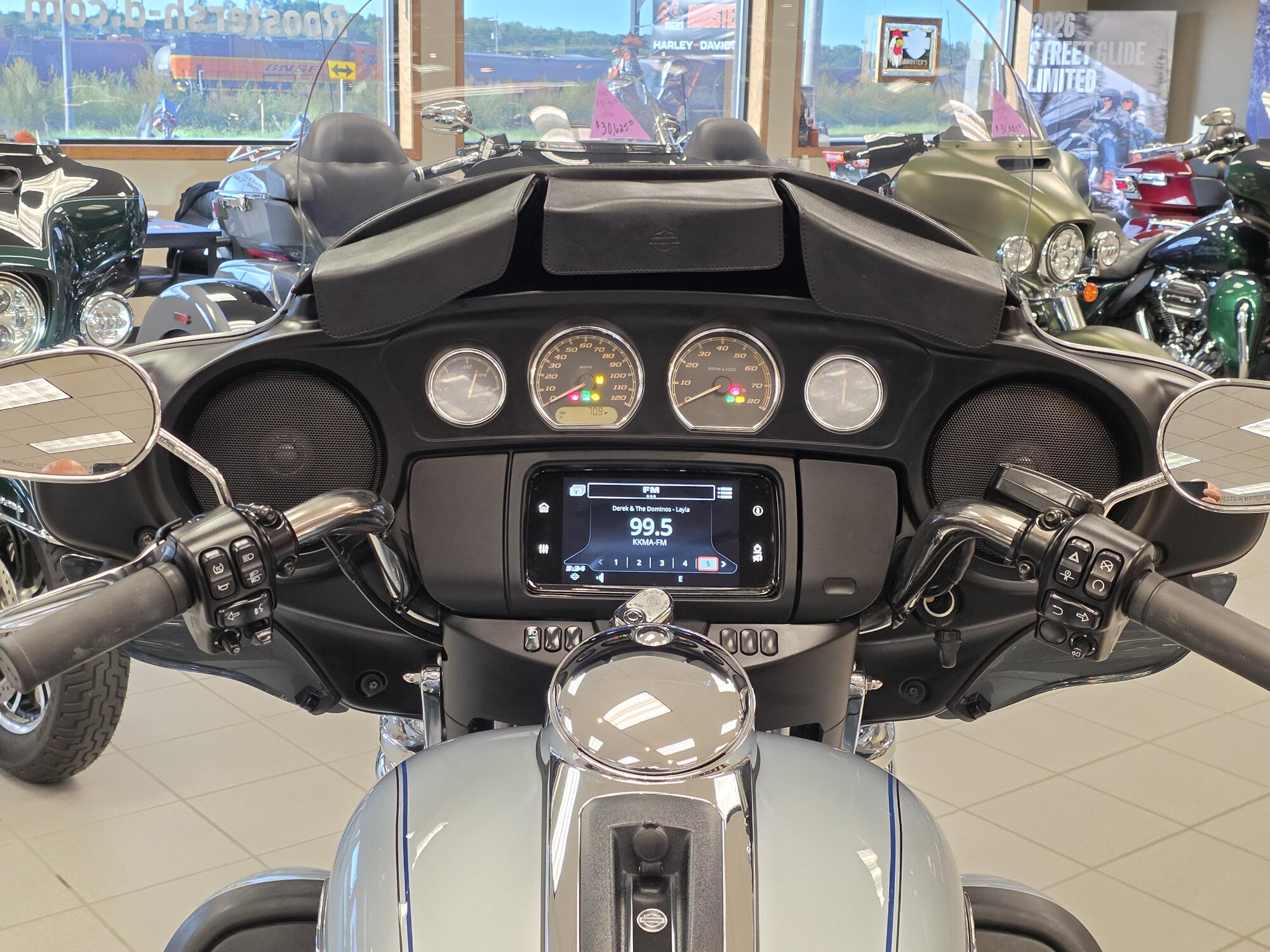 FLHTCUTG 2023 Tri Glide® Ultra, photo 26