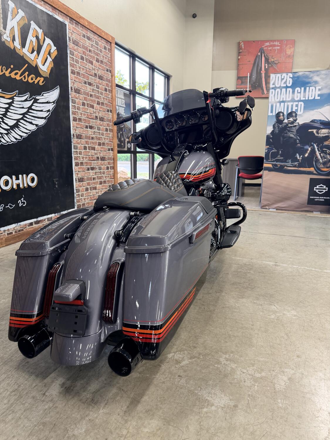 2020 Harley-Davidson® CVO™ Street Glide® FLHXSE, photo 9