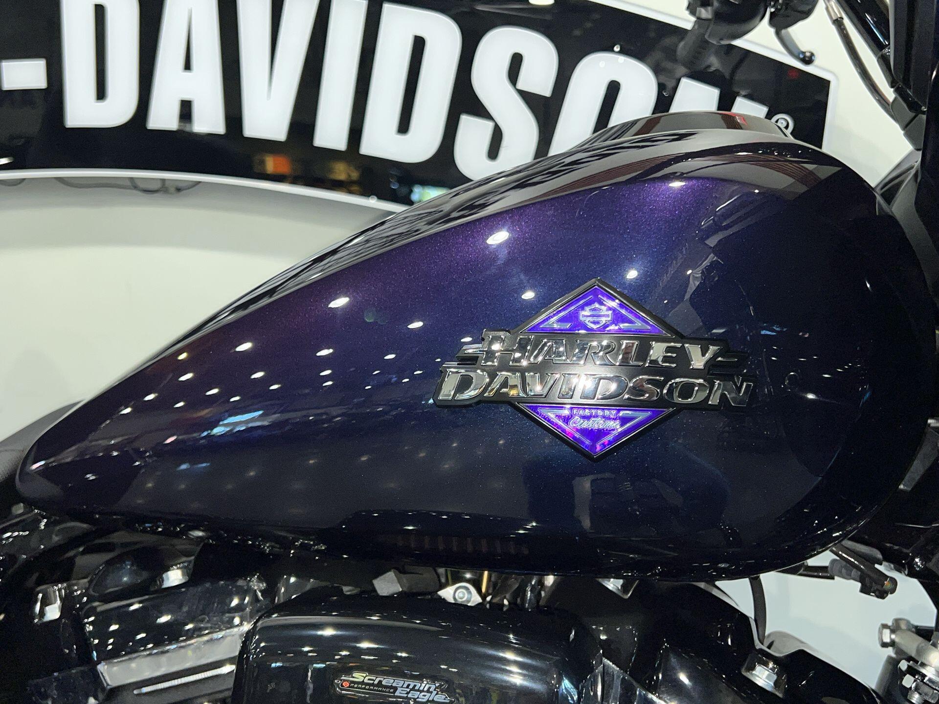 2025 Harley-Davidson® Road Glide™ FLTRX, photo 6