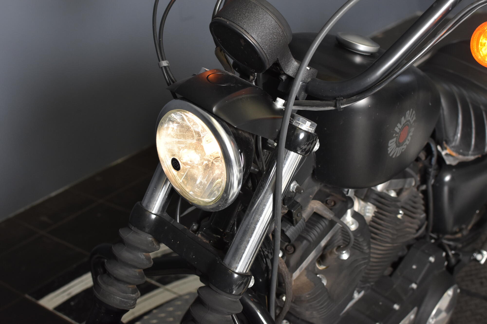 2022 Harley-Davidson® Iron 883™ Black Denim XL883N, photo 17