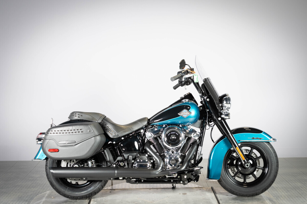 2026 Harley-Davidson® Heritage Classic FLHC