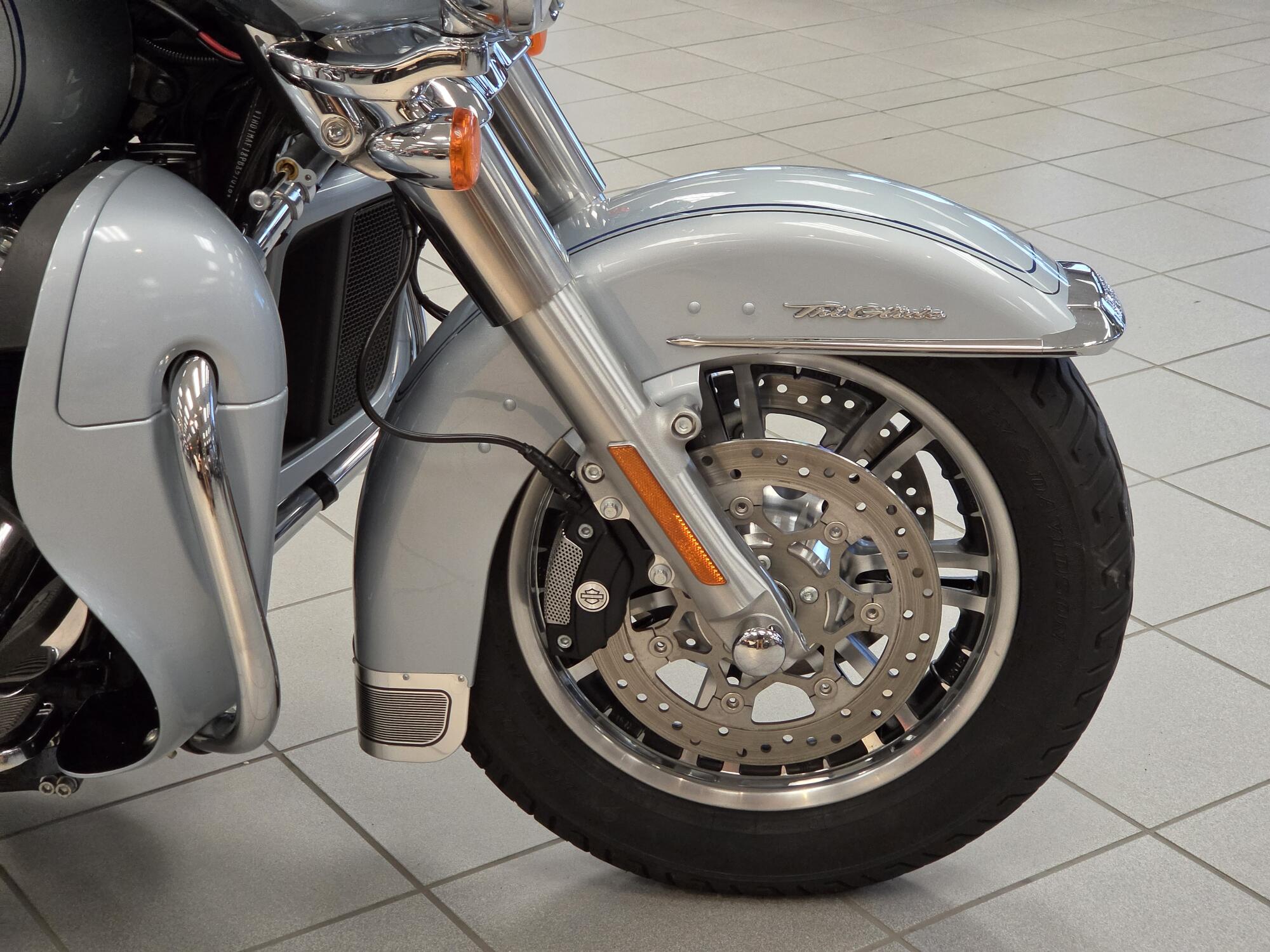 FLHTCUTG 2023 Tri Glide® Ultra, photo 9