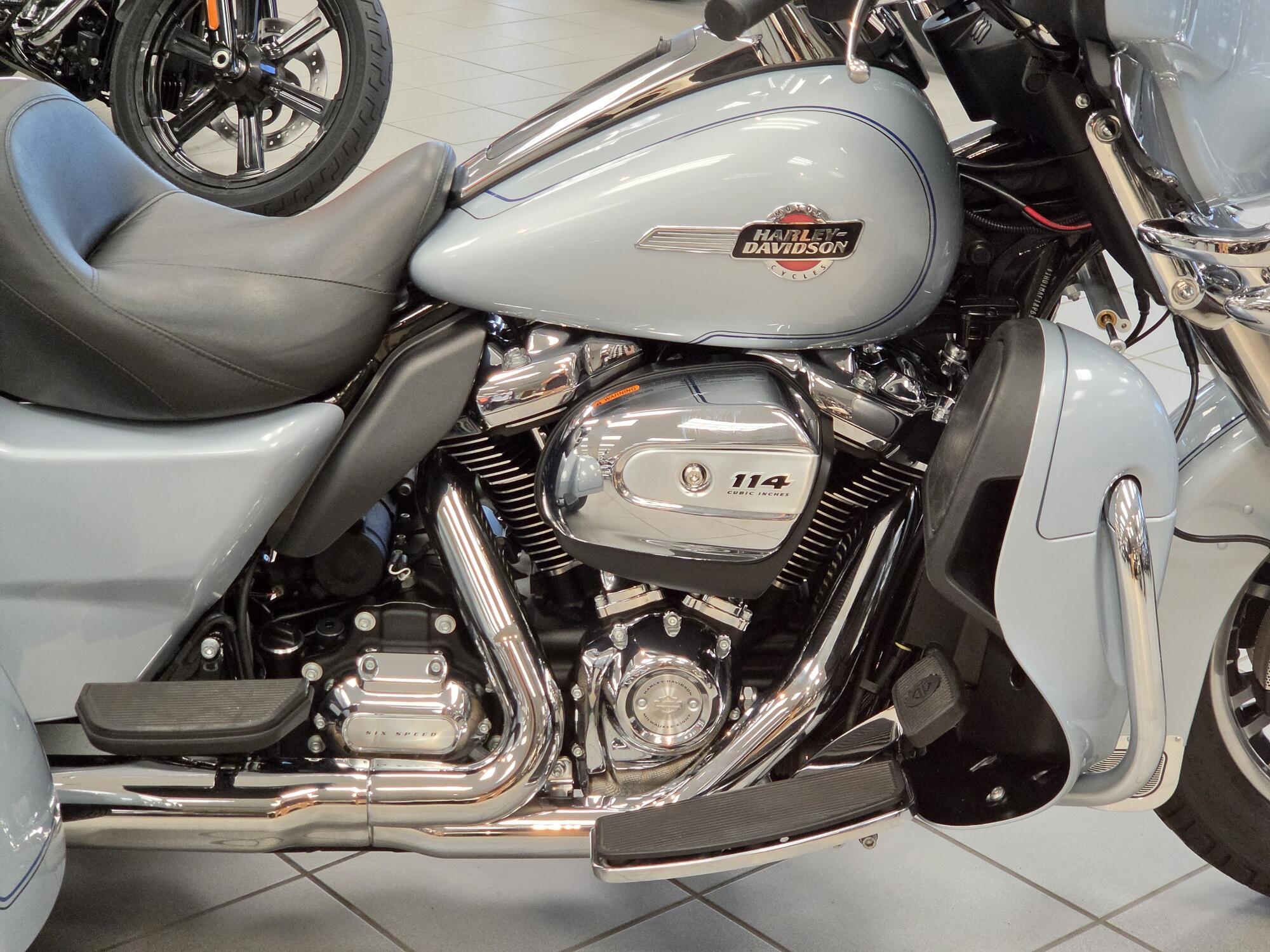 FLHTCUTG 2023 Tri Glide® Ultra, photo 11