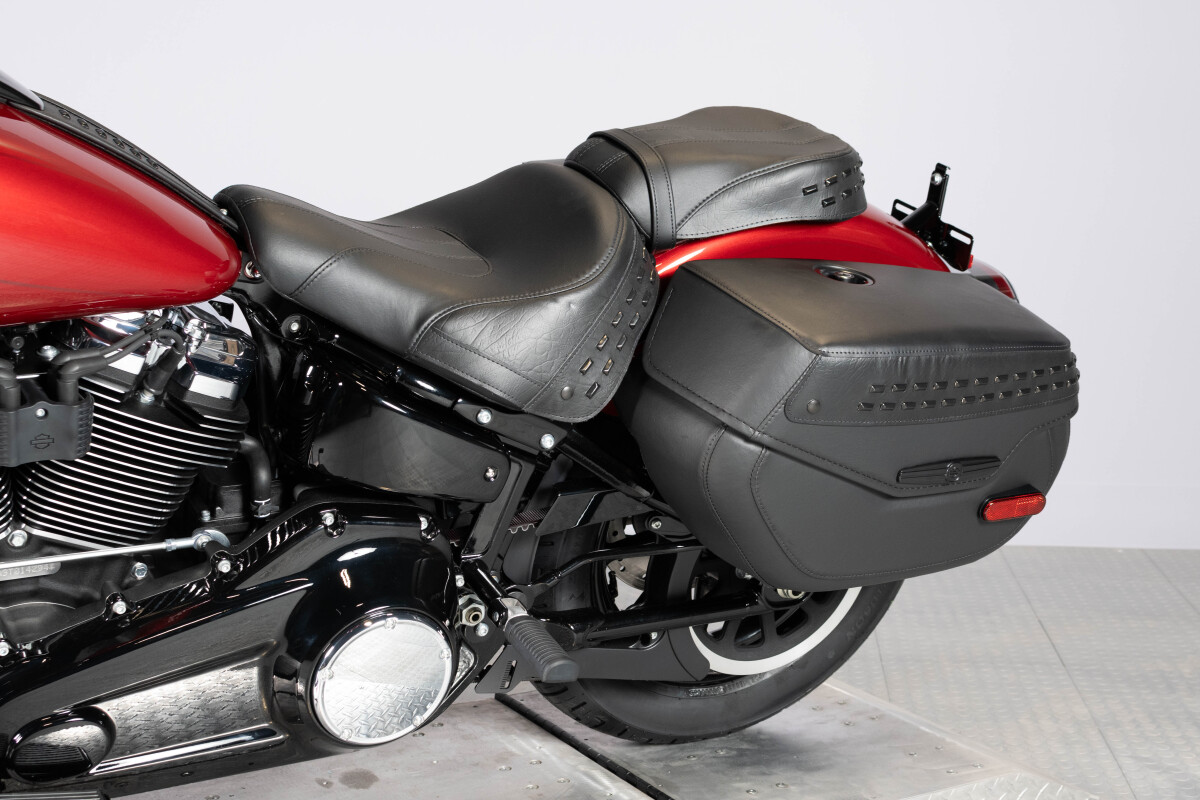 2026 Harley-Davidson® Heritage Classic FLHC, photo 12
