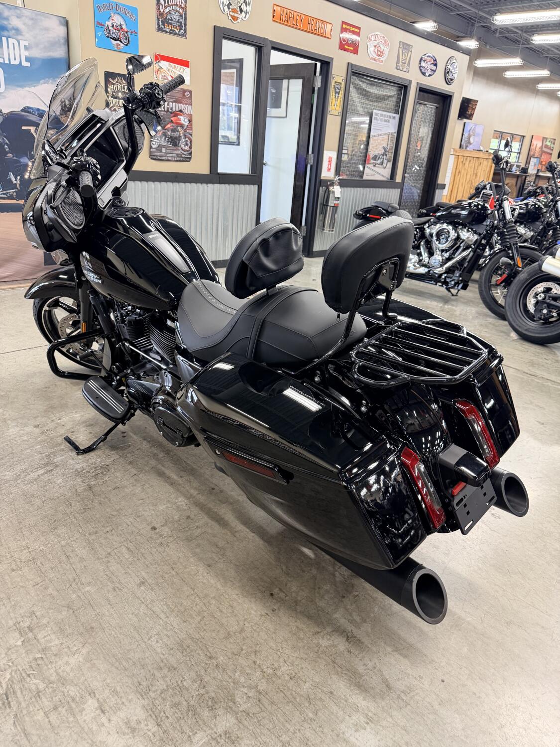 2024 Harley-Davidson® Street Glide® FLHX, photo 11