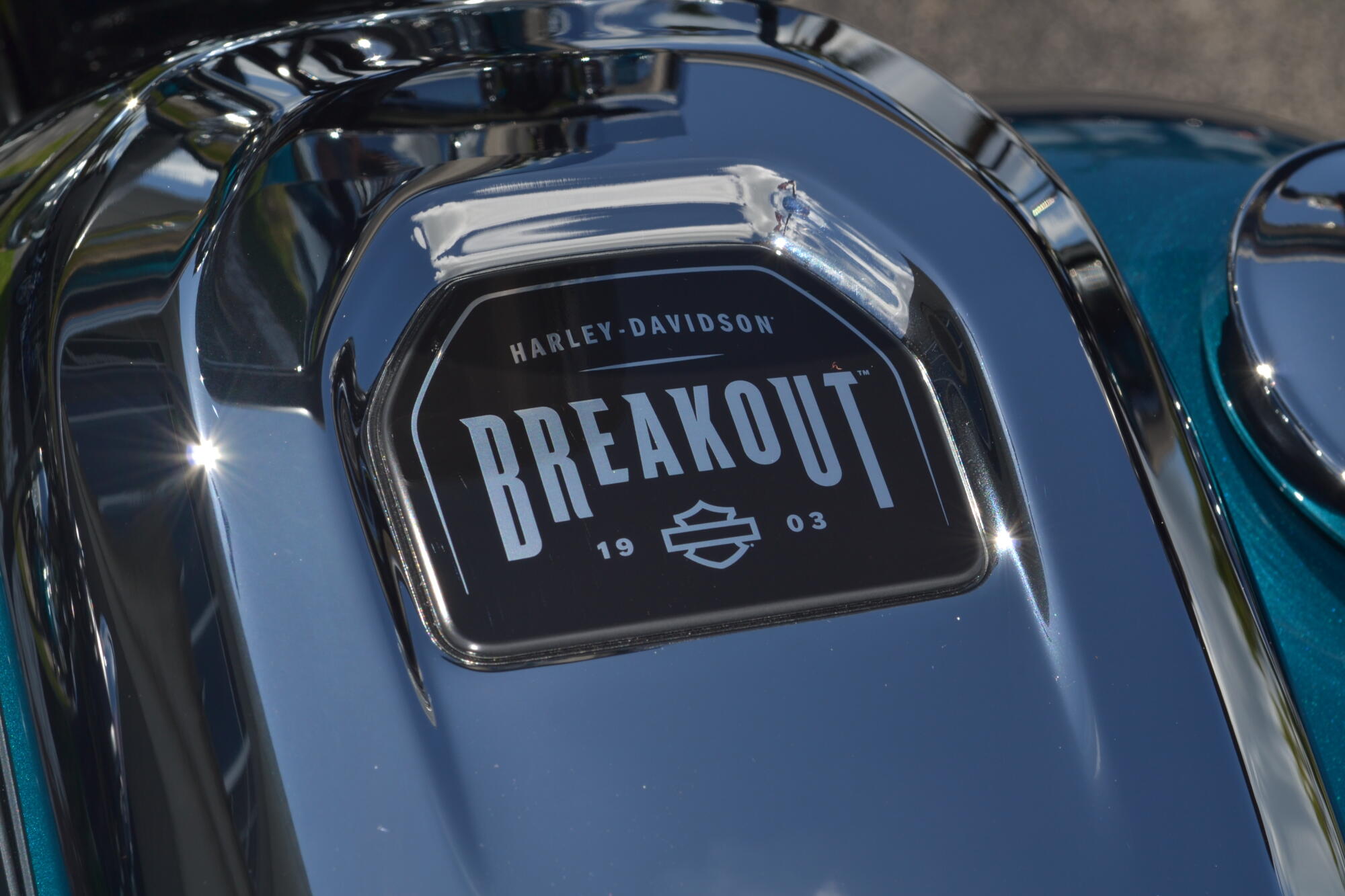 2026 Harley-Davidson® Breakout® Teal Thunder - FXBR, photo 9