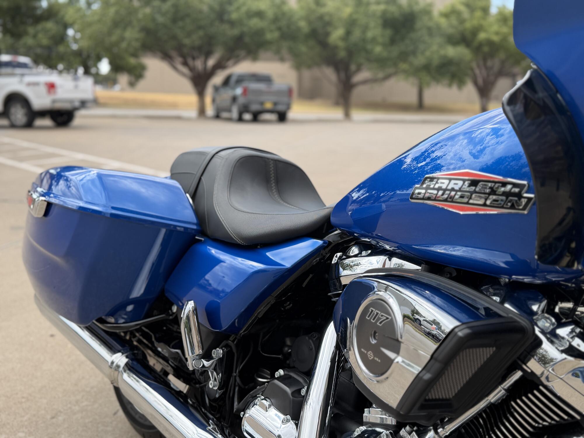 2025 Harley-Davidson® Road Glide® Blue Burst, photo 9