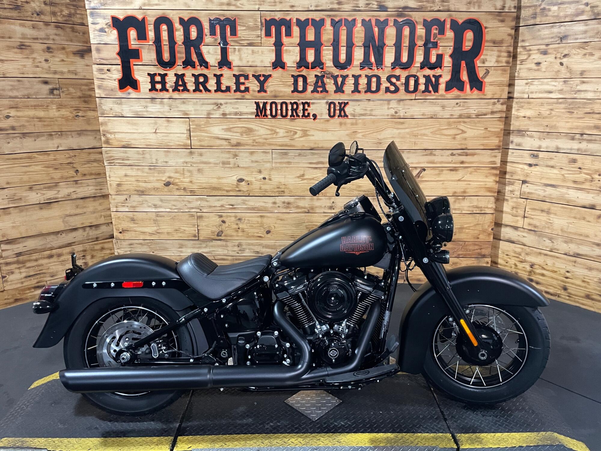 2026 Harley-Davidson® Deadwood™ FLHD
