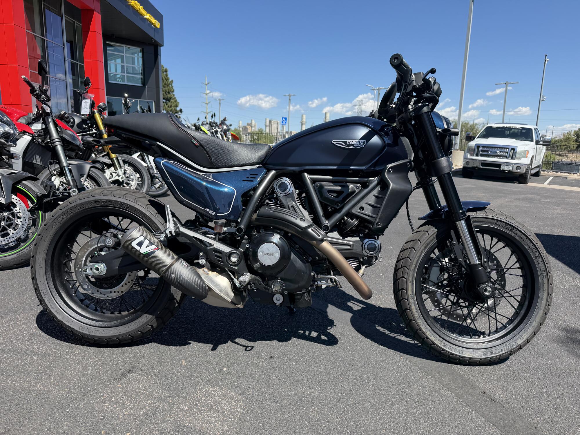SC800NS 2025 Scrambler® Nightshift, photo 4