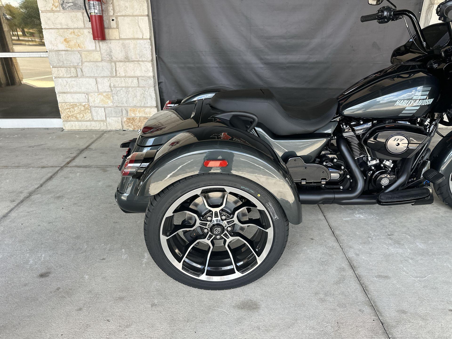 2026 Harley-Davidson® Road Glide 3 FLTRT, photo 19