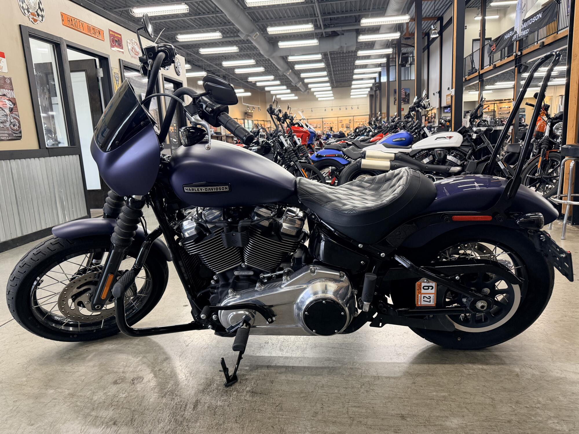 2025 Harley-Davidson® Street Bob™ FXBB, photo 12