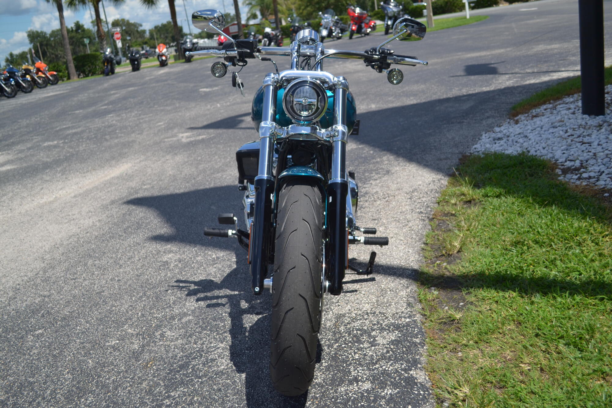 2026 Harley-Davidson® Breakout® Teal Thunder - FXBR, photo 20