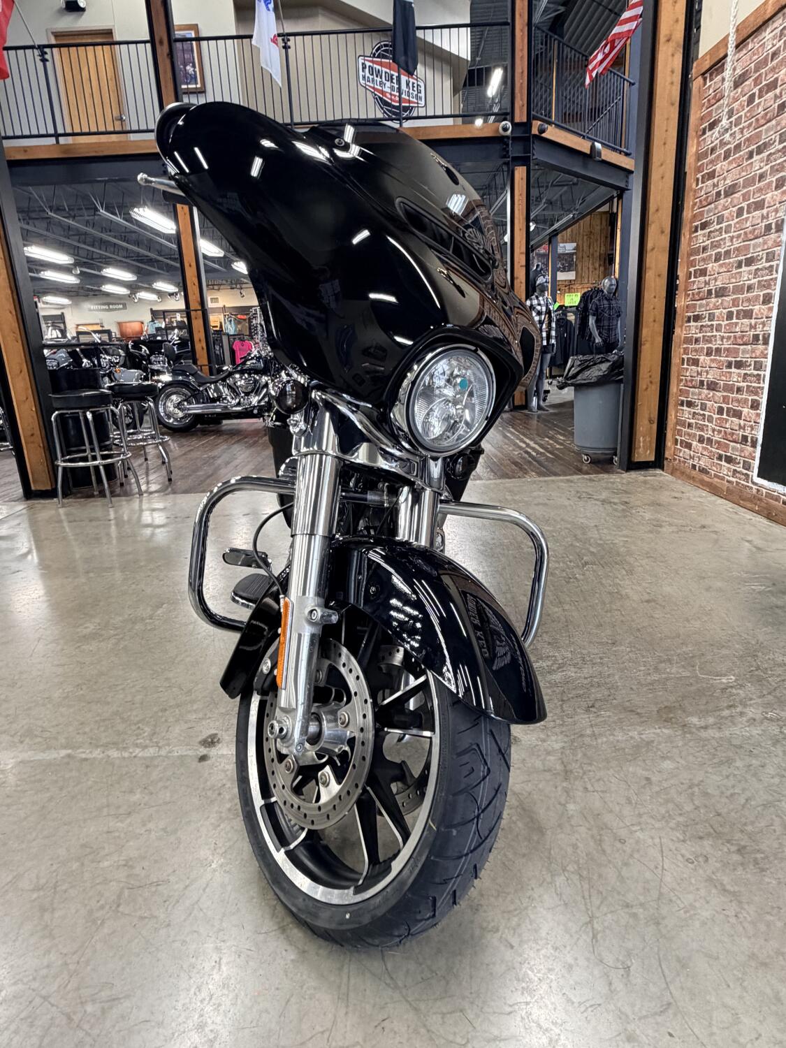 2020 Harley-Davidson® Street Glide® FLHX, photo 15