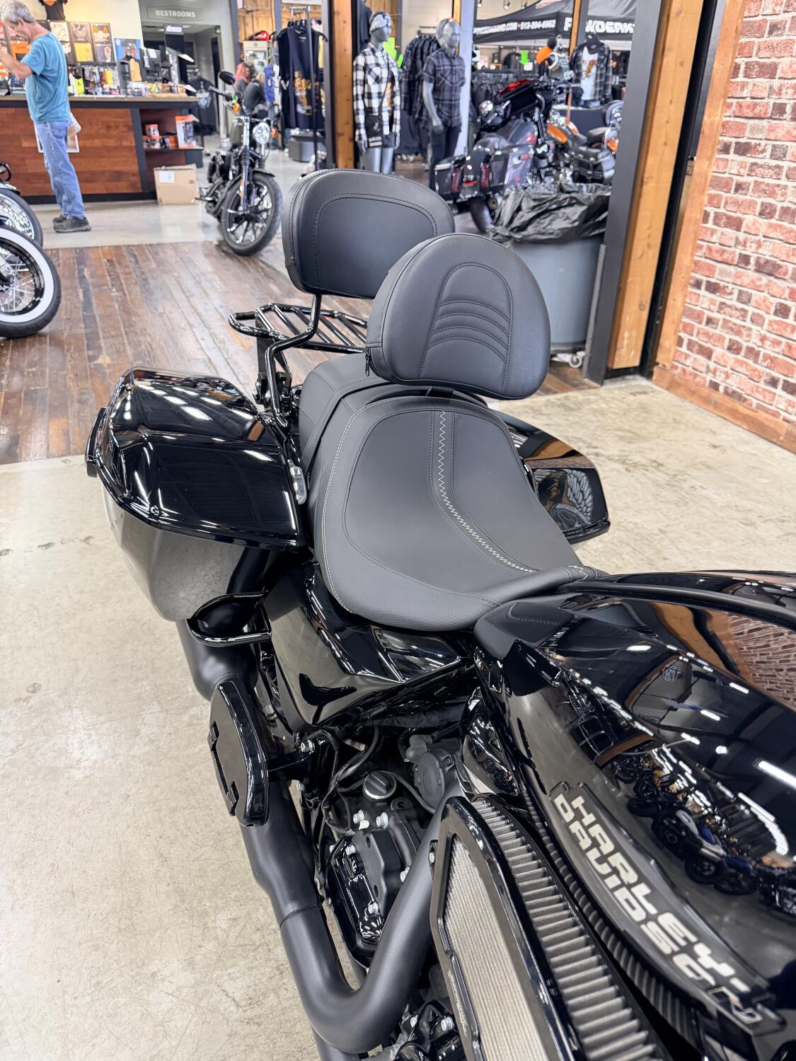 2024 Harley-Davidson® Street Glide® FLHX, photo 8