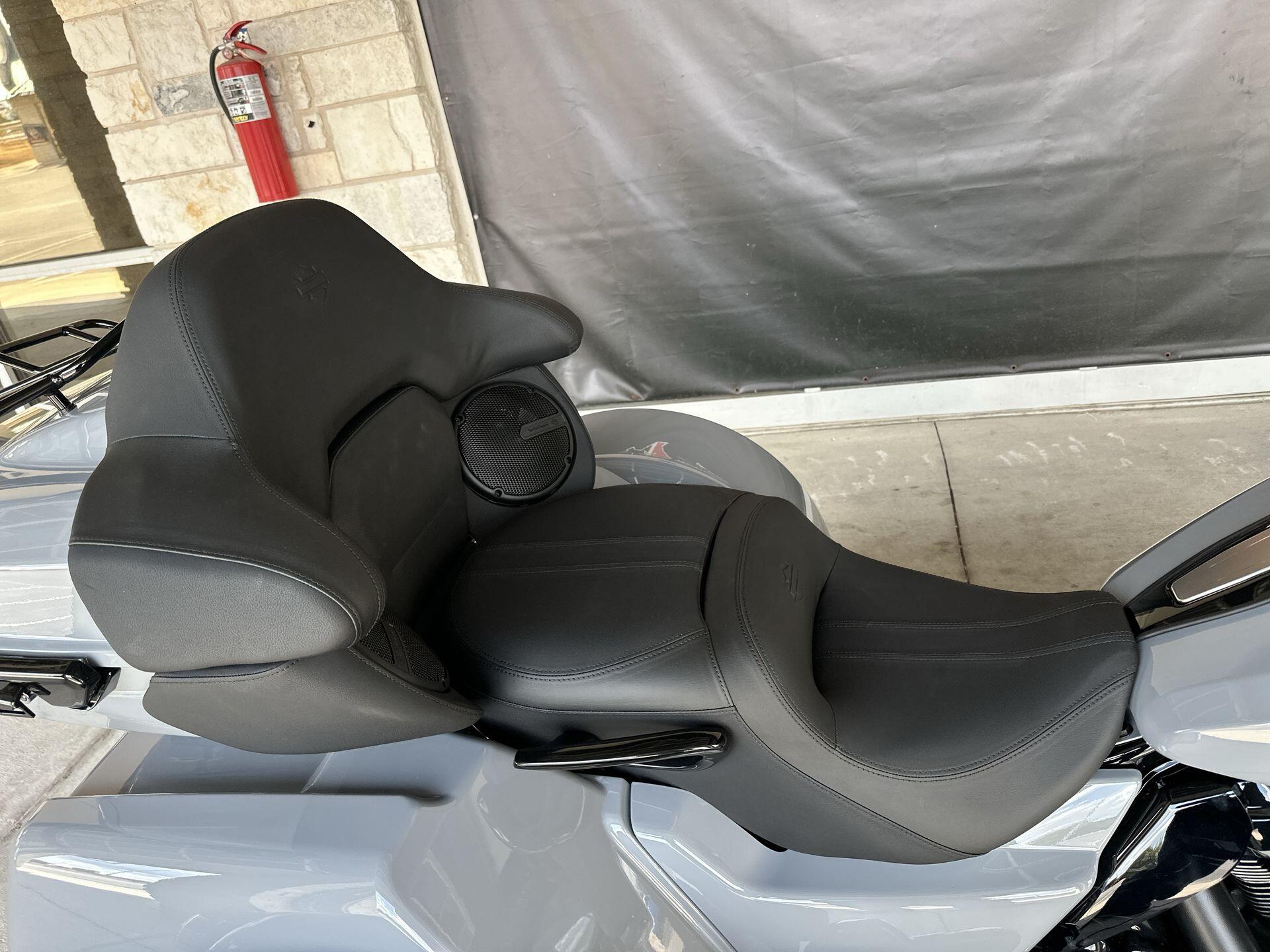 2026 Harley-Davidson® Street Glide 3 Limited FLHLT, photo 15