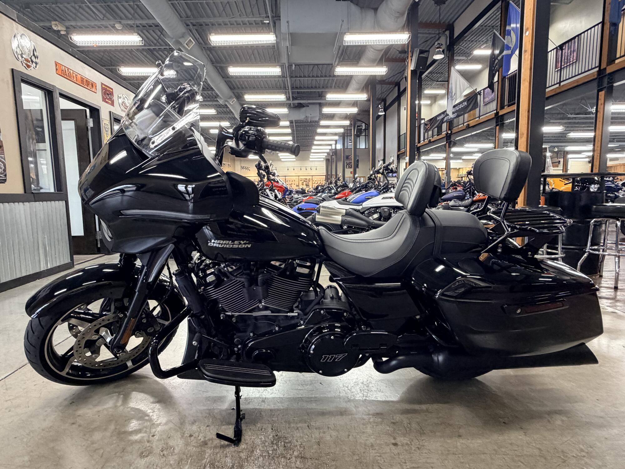 2024 Harley-Davidson® Street Glide® FLHX, photo 12