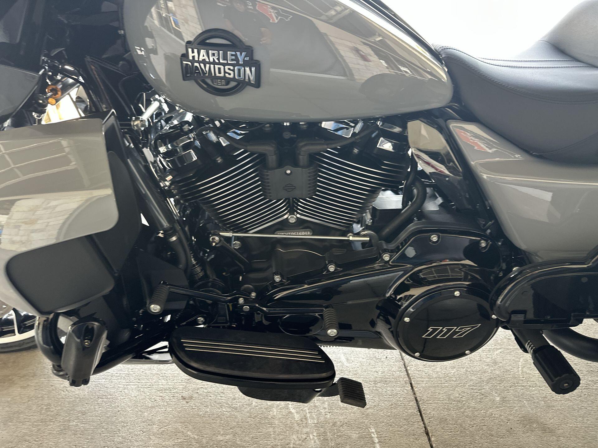 2026 Harley-Davidson® Street Glide 3 Limited FLHLT, photo 13