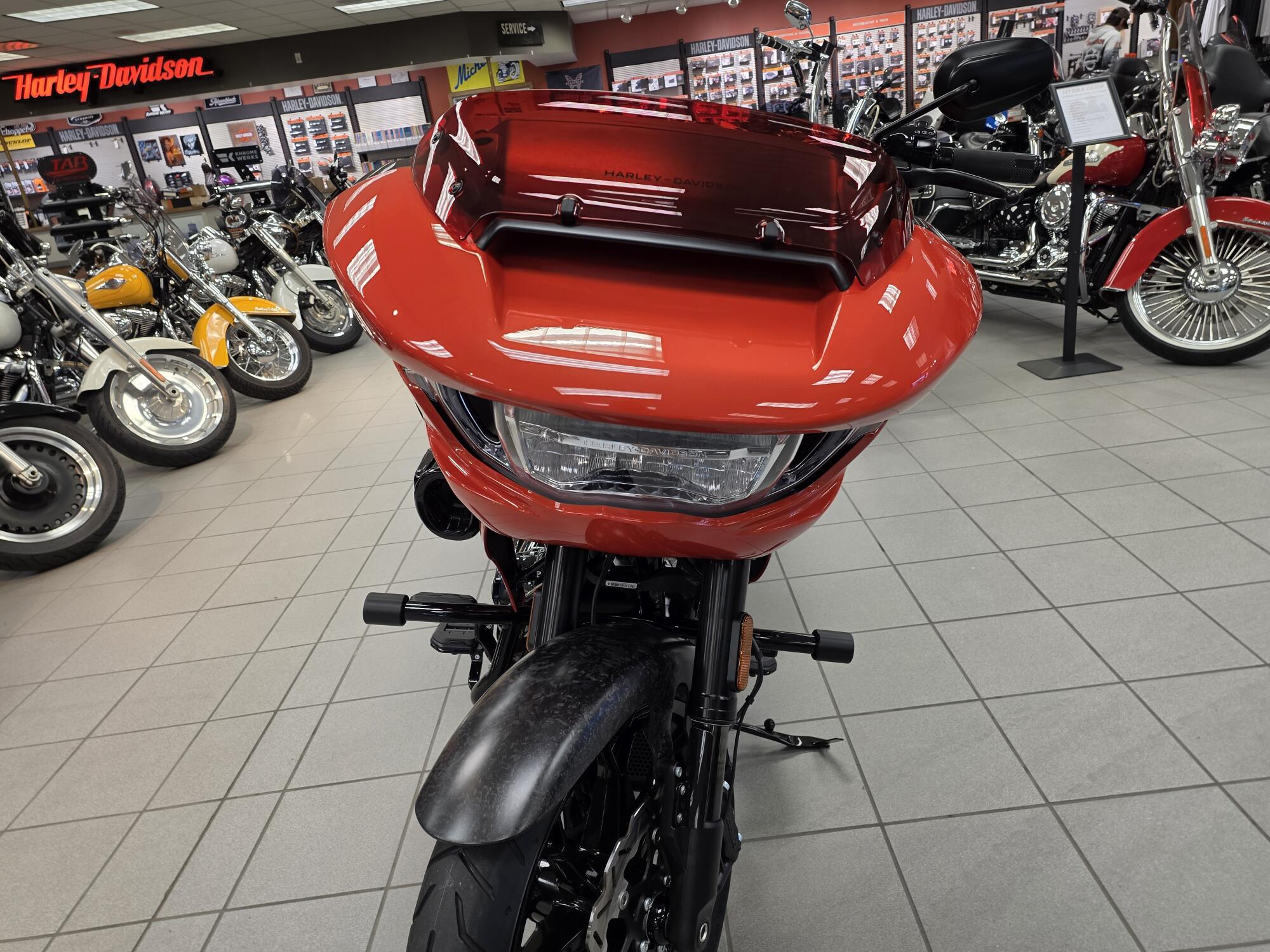 2026 Harley-Davidson® CVO Road Glide ST Citrus Heat Re-Entry, photo 23