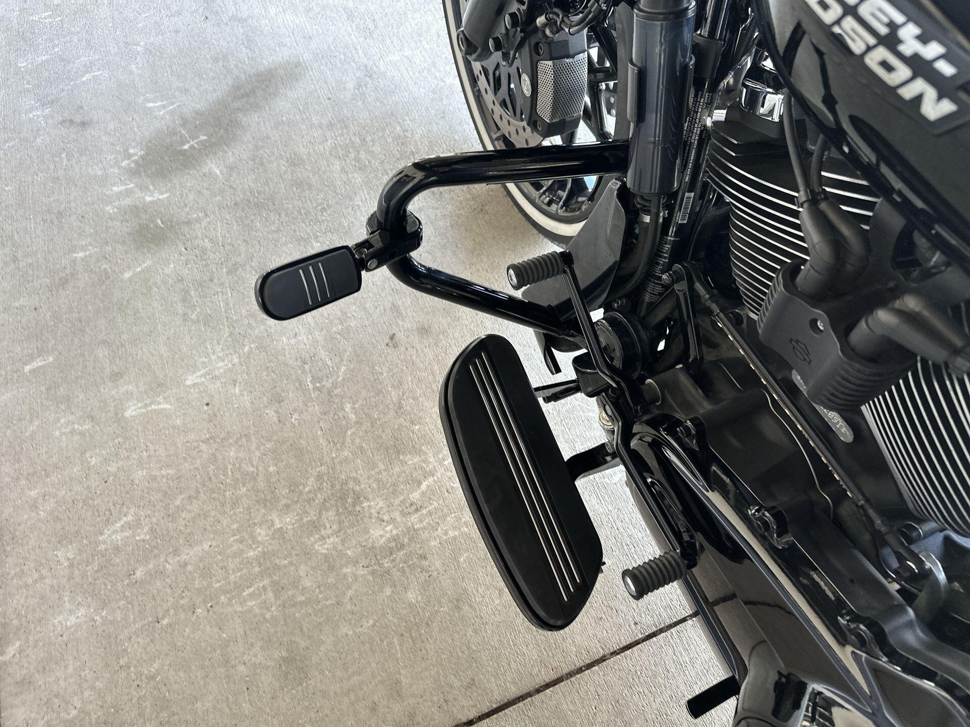 2024 Harley-Davidson® Street Glide® FLHX, photo 22