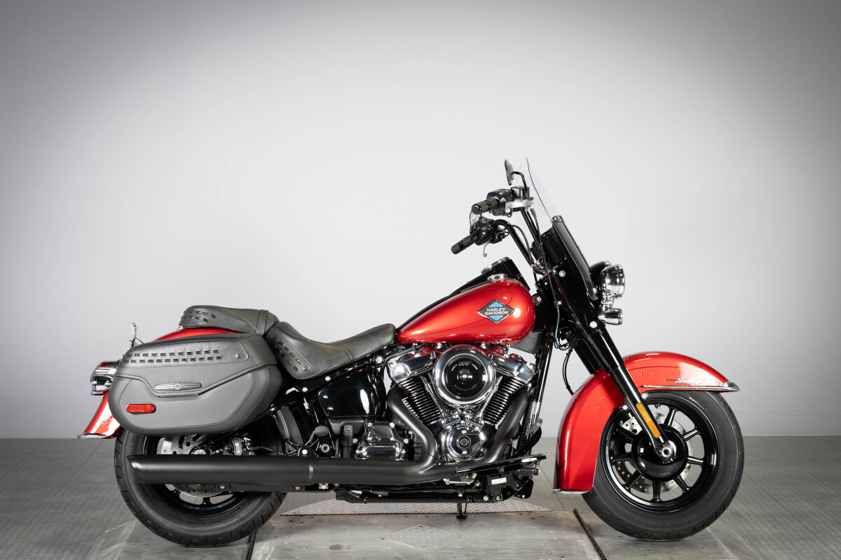 2026 Harley-Davidson® Heritage Classic FLHC