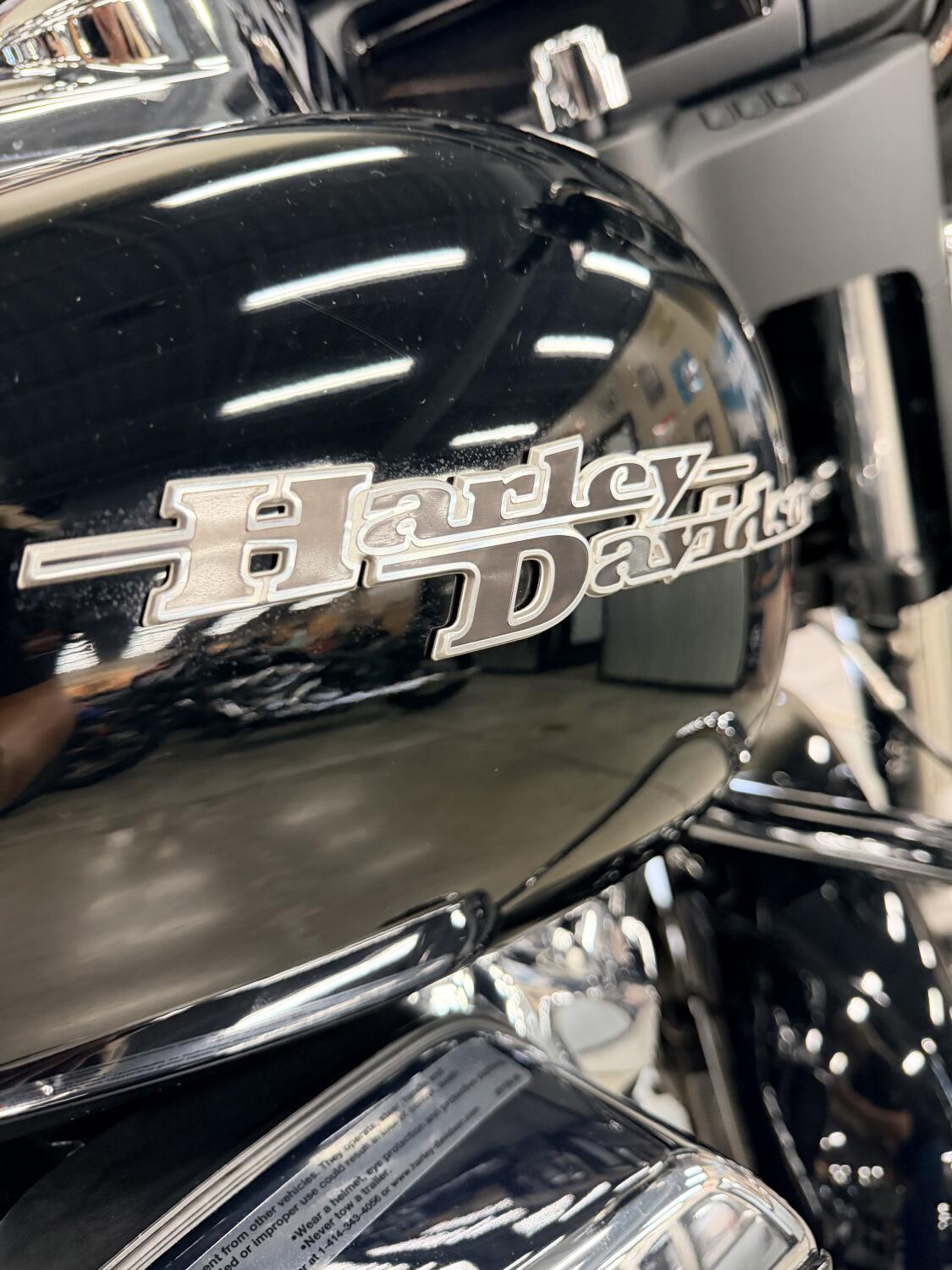 2020 Harley-Davidson® Street Glide® FLHX, photo 4
