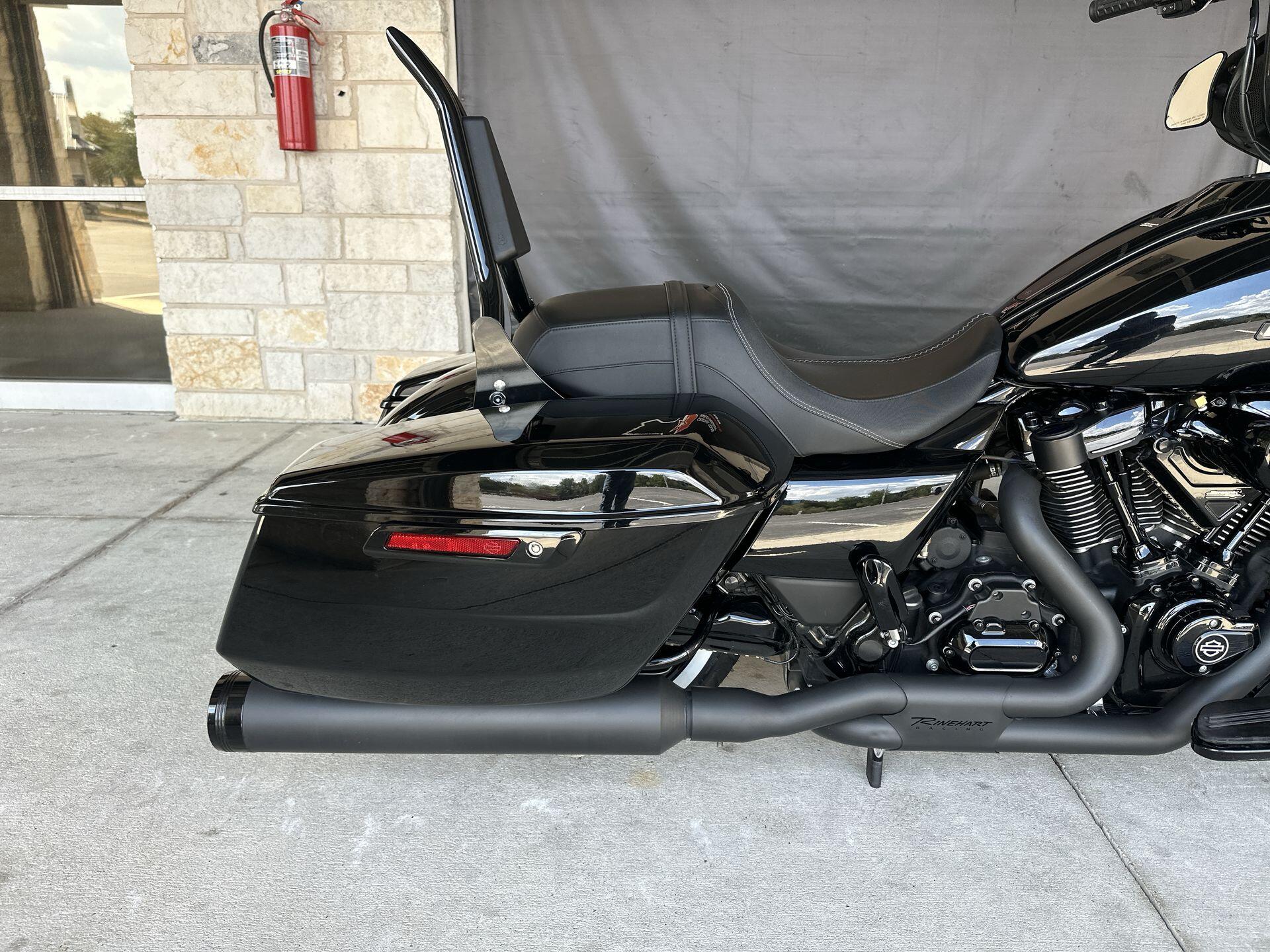 2024 Harley-Davidson® Street Glide® FLHX, photo 19
