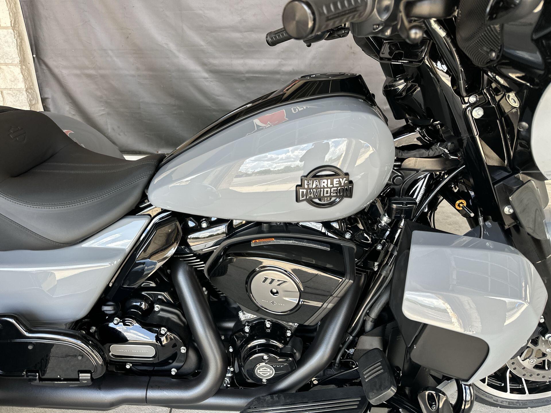 2026 Harley-Davidson® Street Glide 3 Limited FLHLT, photo 14