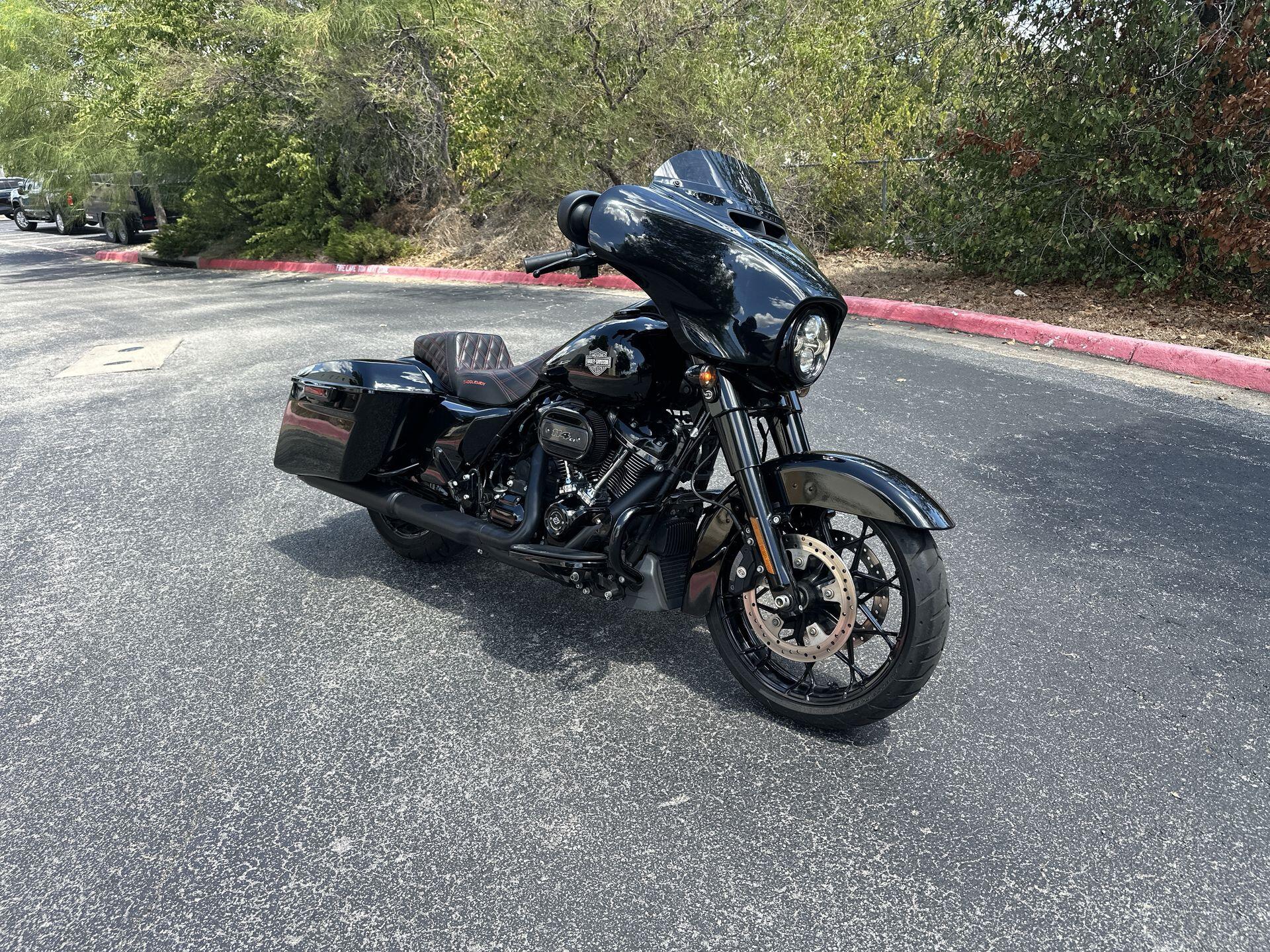 2023 Harley-Davidson® Street Glide® Special FLHXS, photo 3