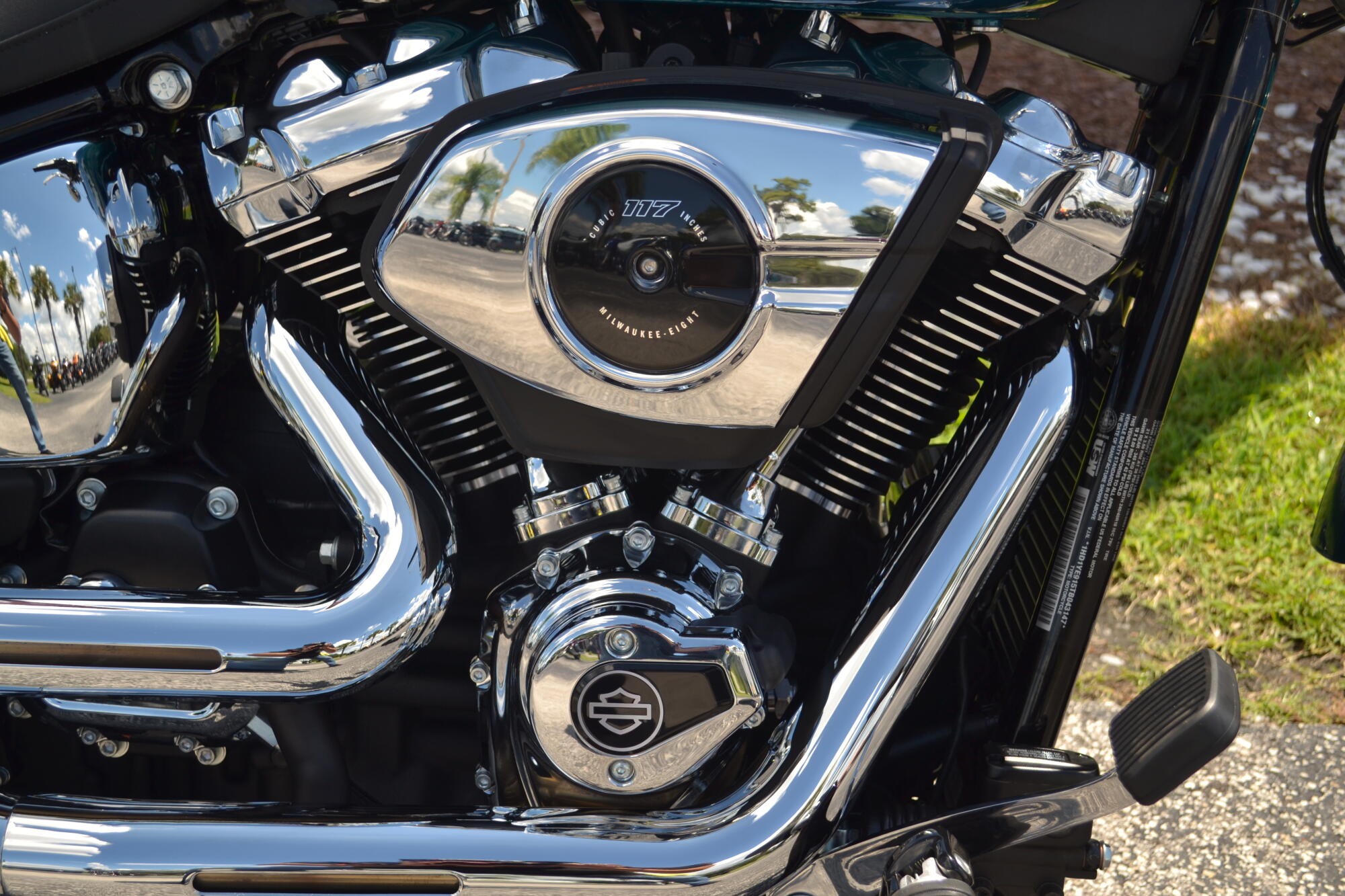 2026 Harley-Davidson® Breakout® Teal Thunder - FXBR, photo 4
