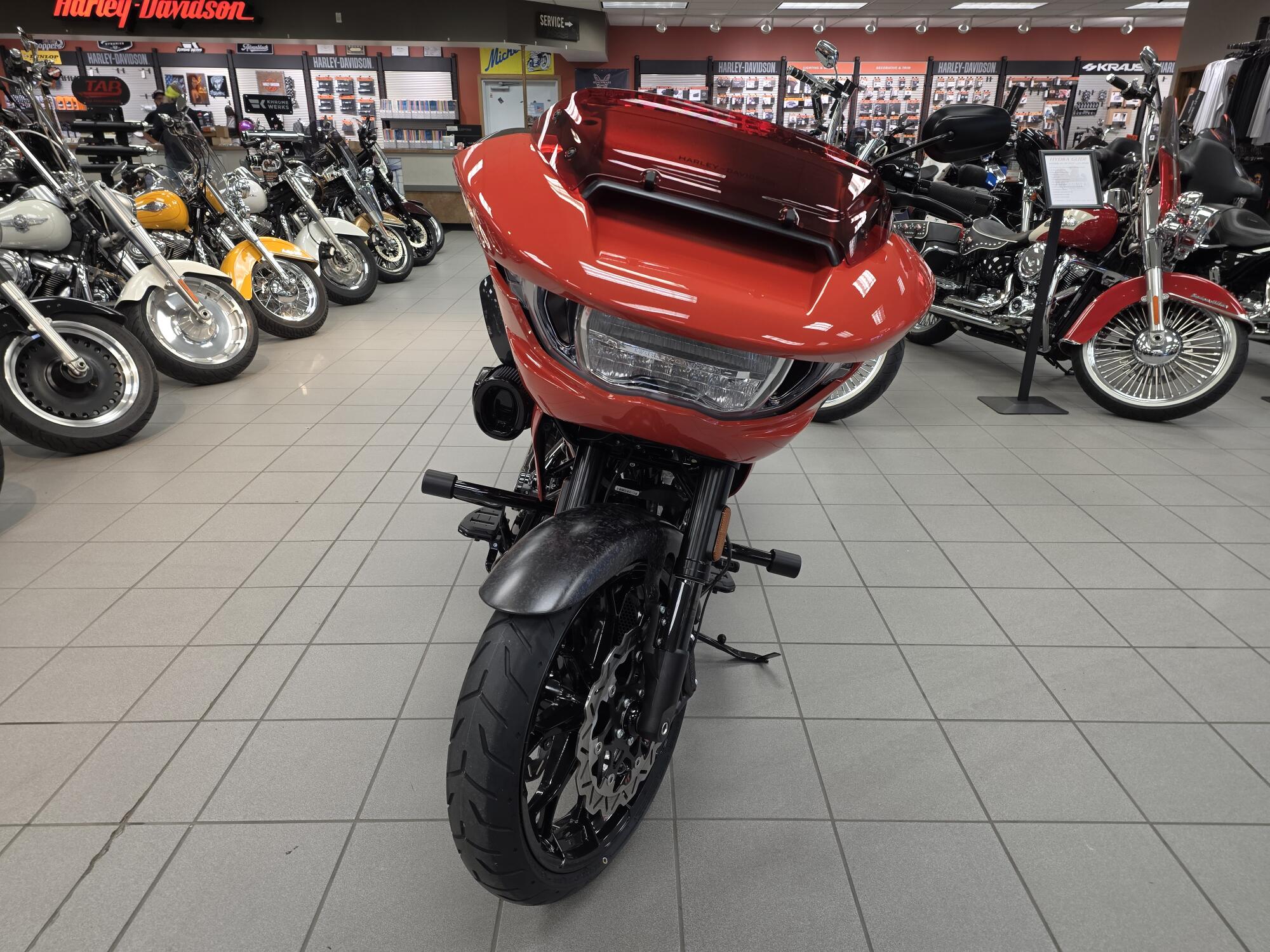 2026 Harley-Davidson® CVO Road Glide ST Citrus Heat Re-Entry, photo 3