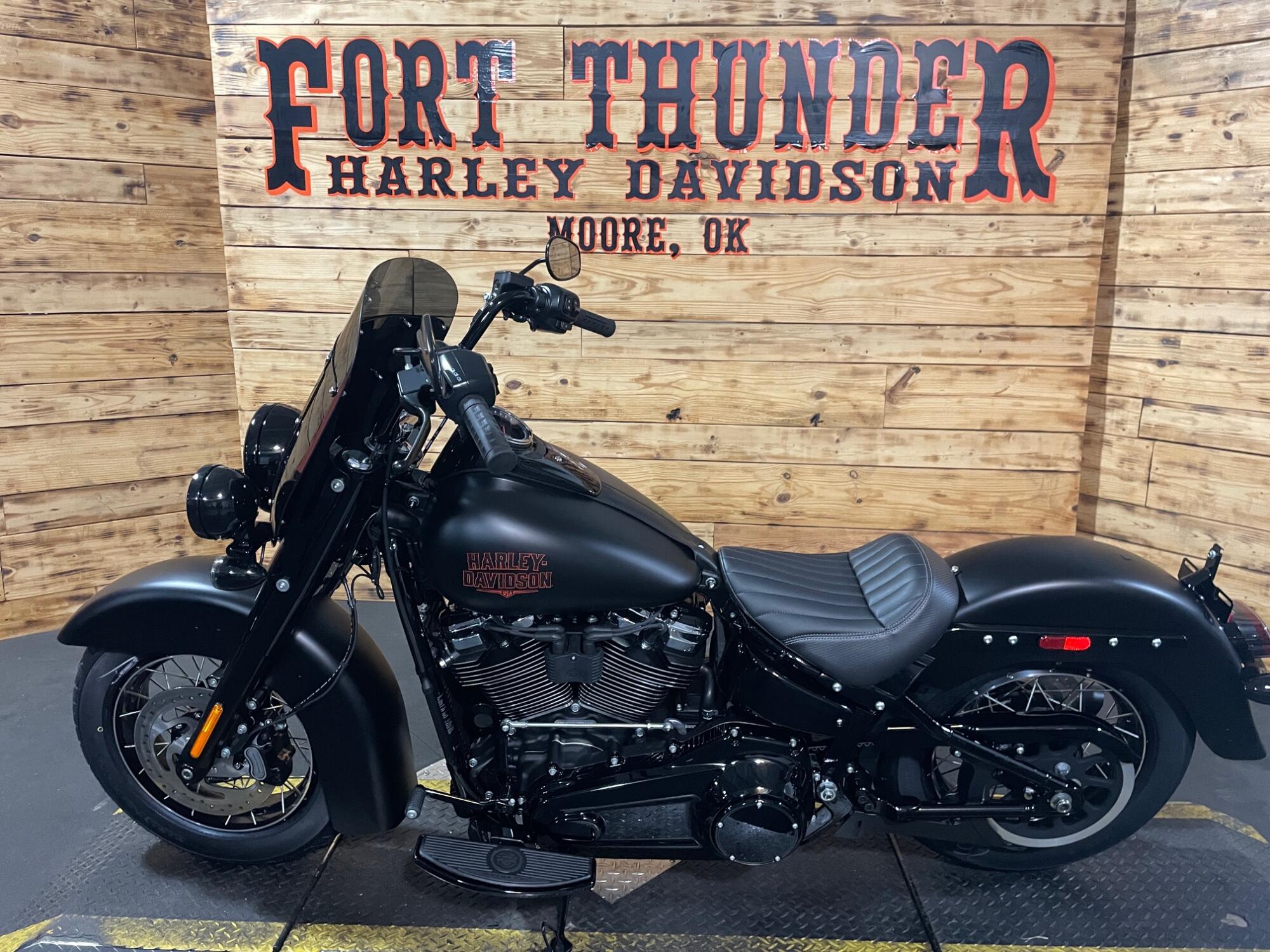 2026 Harley-Davidson® Deadwood™ FLHD, photo 8