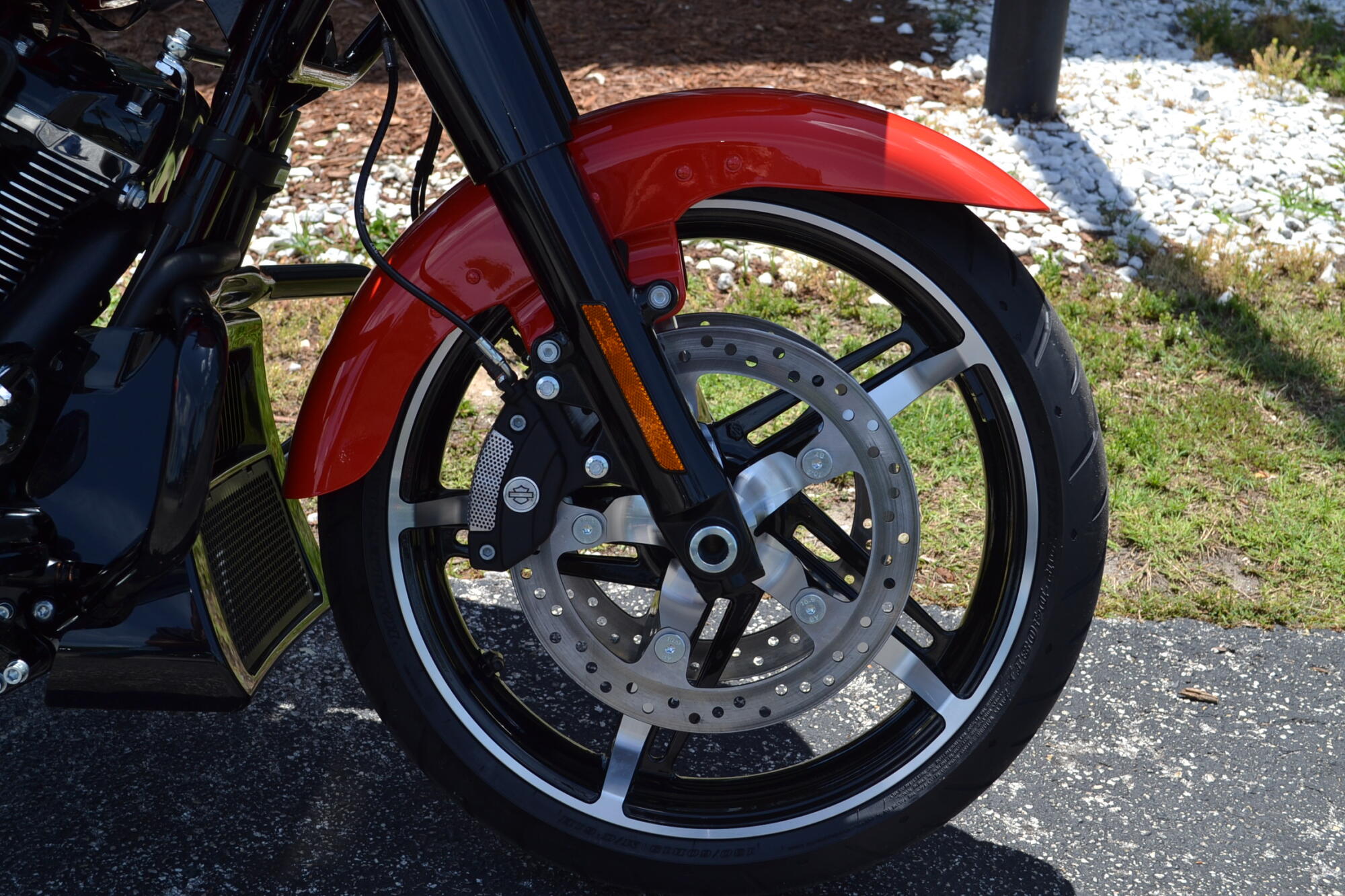 2026 Harley-Davidson® Road Glide® - FLTRX, photo 2
