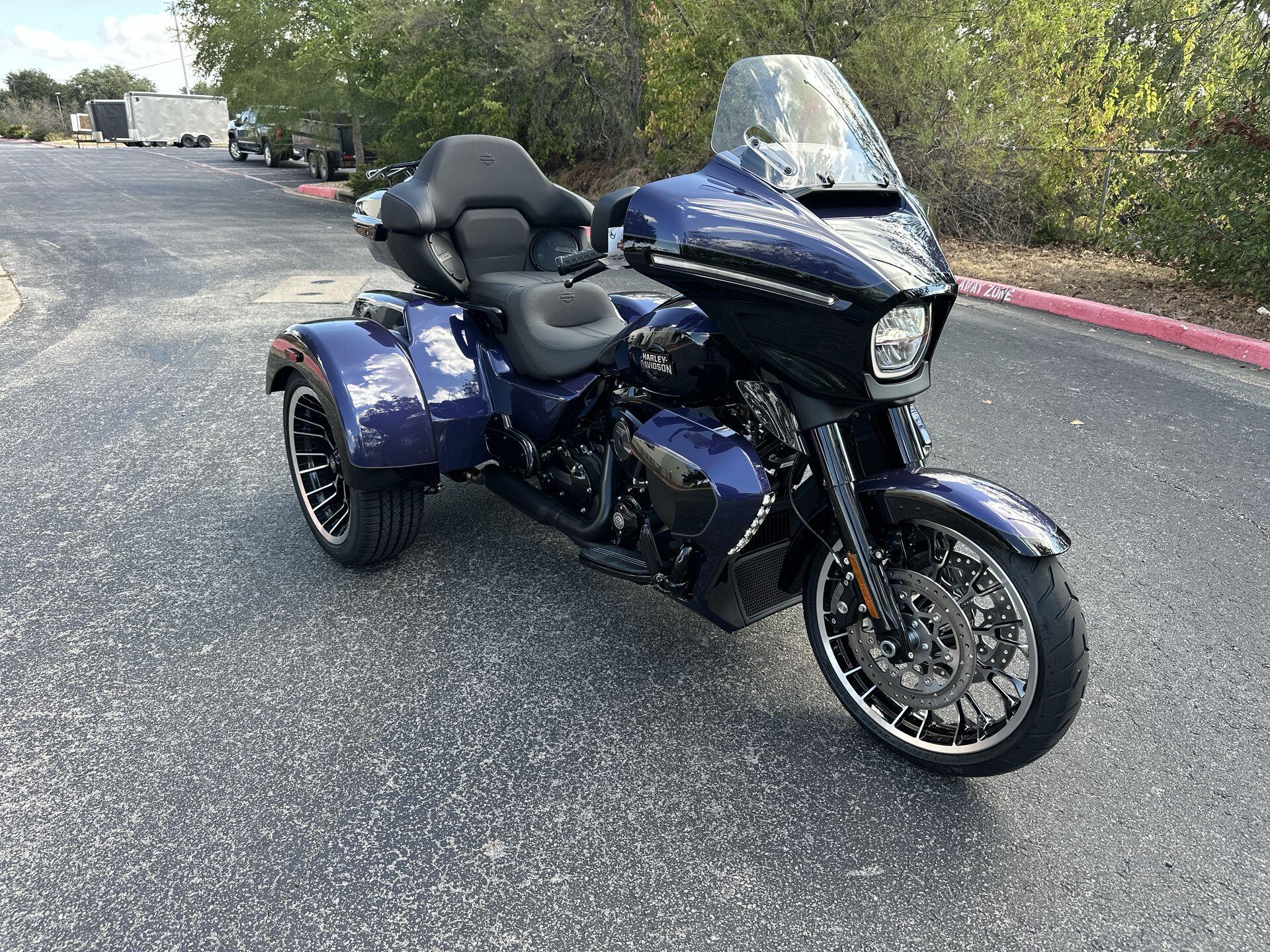 2026 Harley-Davidson® Street Glide 3 Limited FLHLT, photo 4