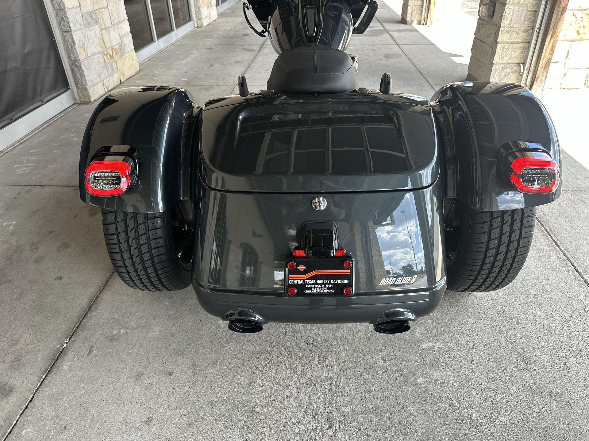 2026 Harley-Davidson® Road Glide 3 FLTRT, photo 16