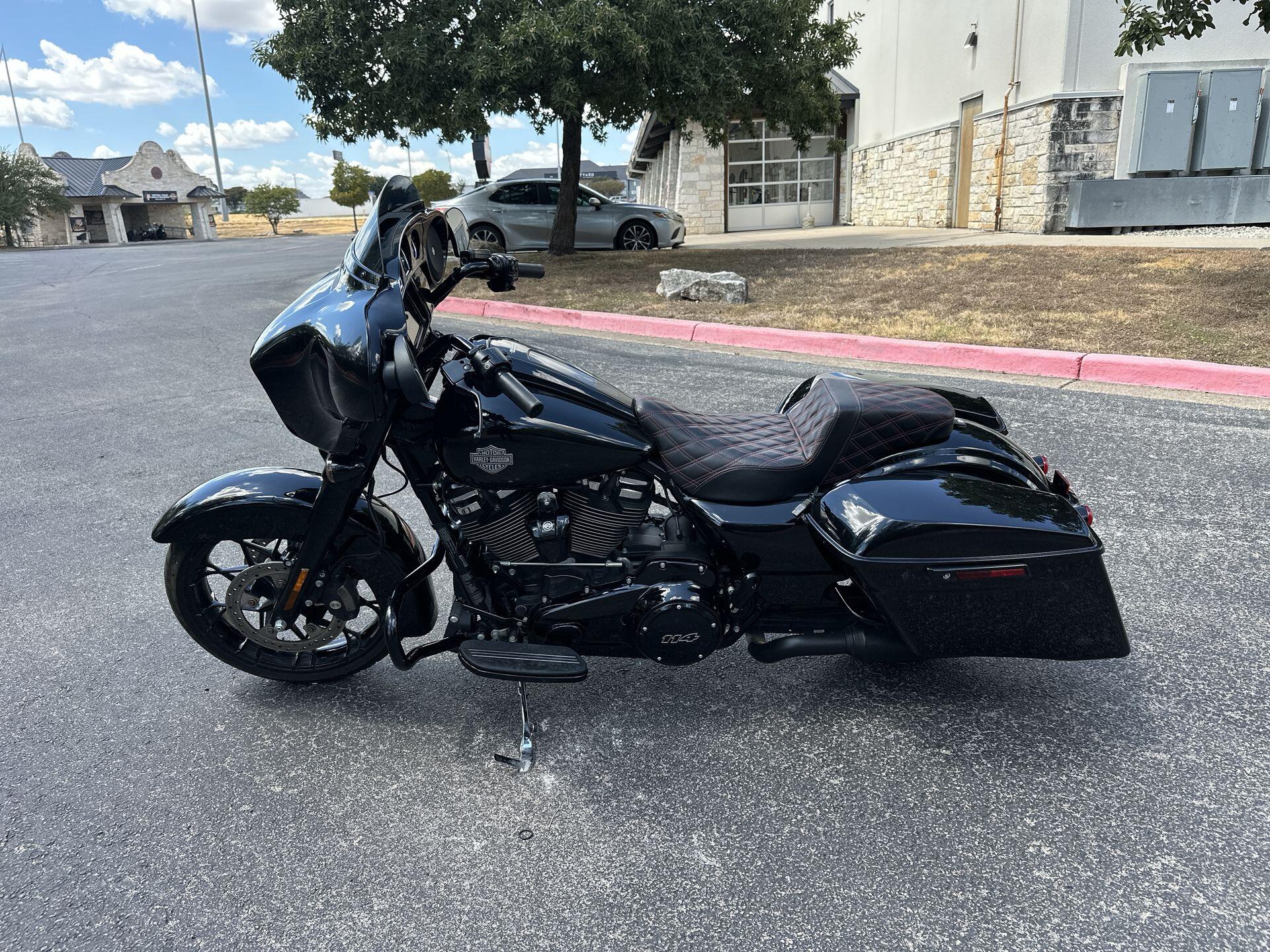2023 Harley-Davidson® Street Glide® Special FLHXS, photo 6