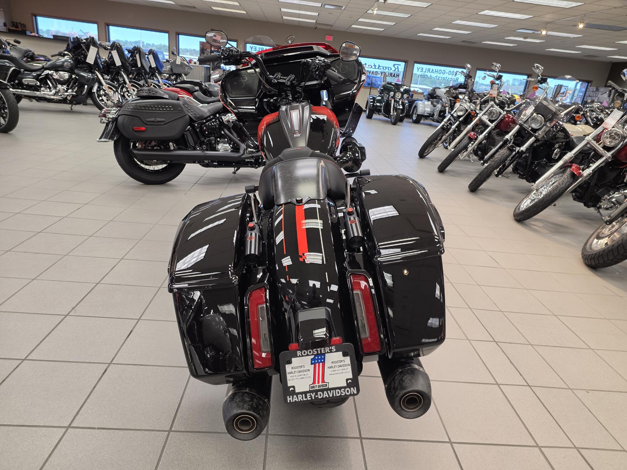 2026 Harley-Davidson® CVO Road Glide ST Citrus Heat Re-Entry, photo 7