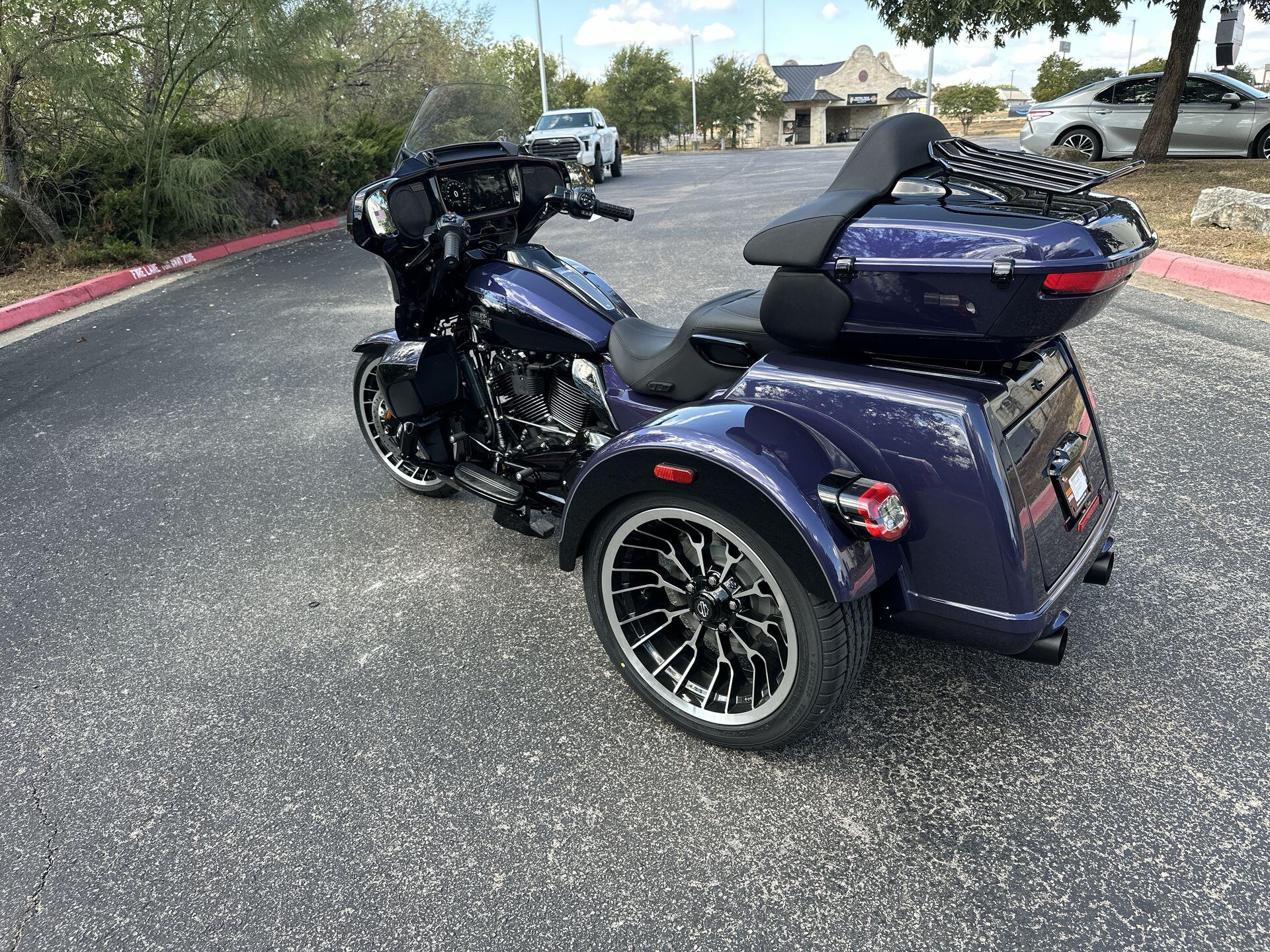 2026 Harley-Davidson® Street Glide 3 Limited FLHLT, photo 8