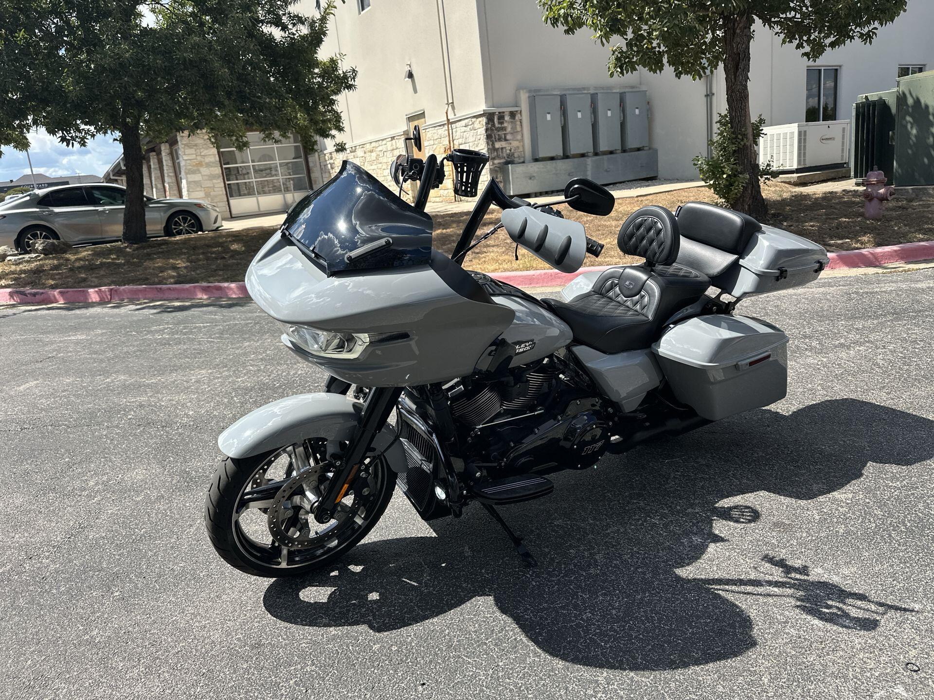 2025 Harley-Davidson® Road Glide™ FLTRX, photo 5