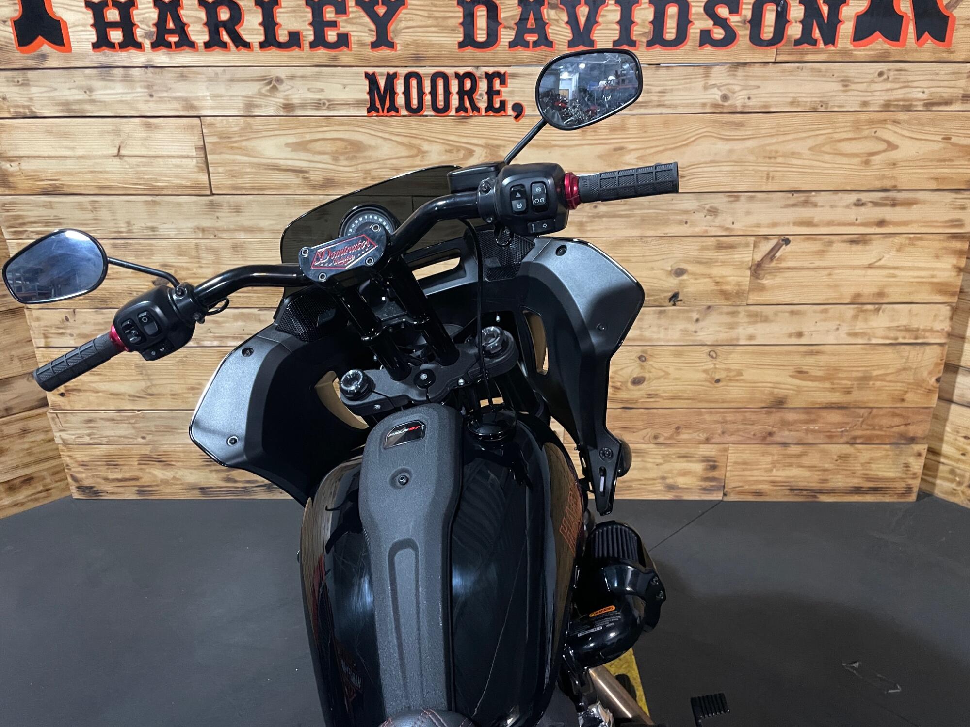 2025 Harley-Davidson® Low Rider™ ST FXLRST, photo 14