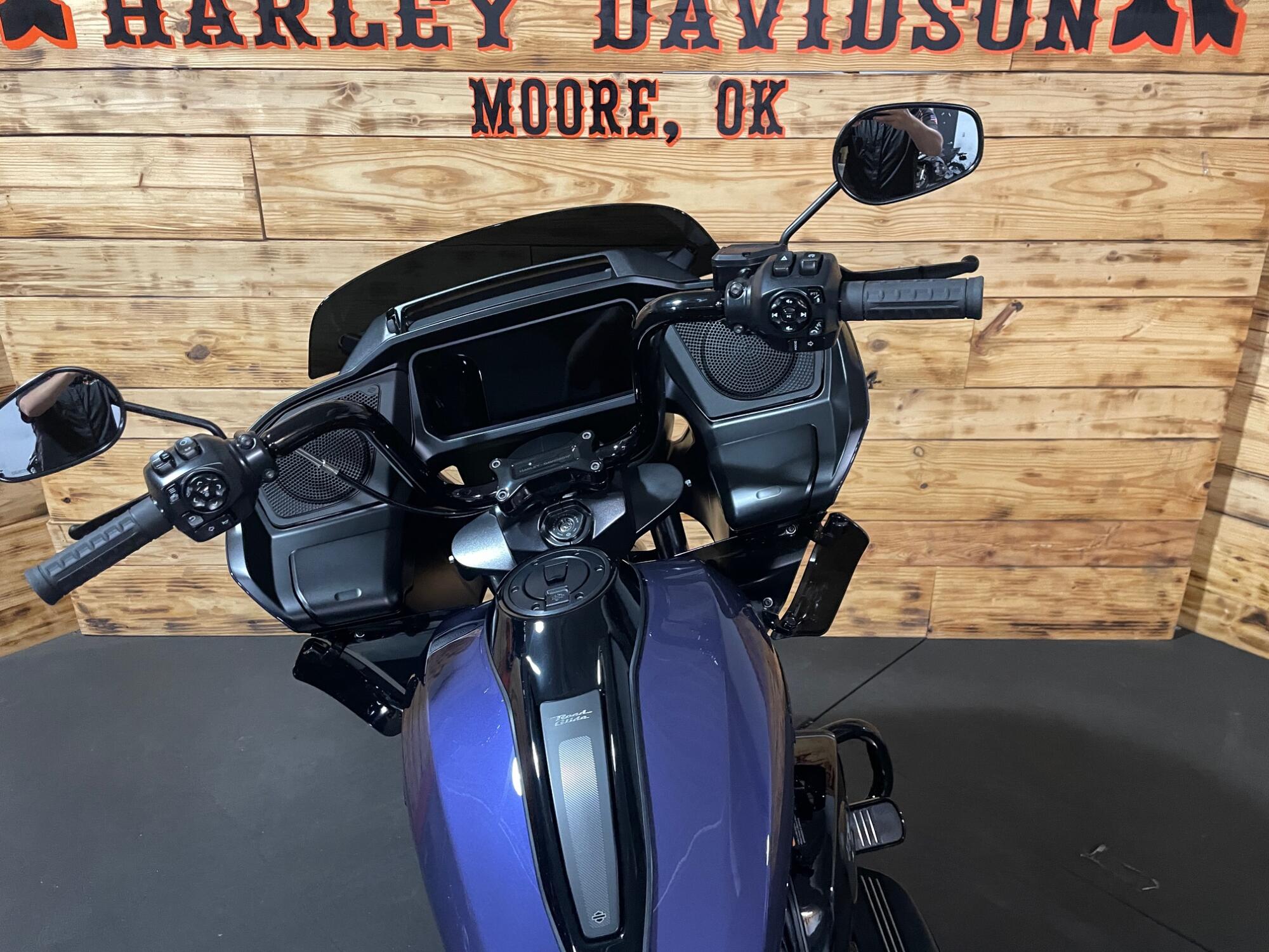 2026 Harley-Davidson® Road Glide® FLTRX, photo 14