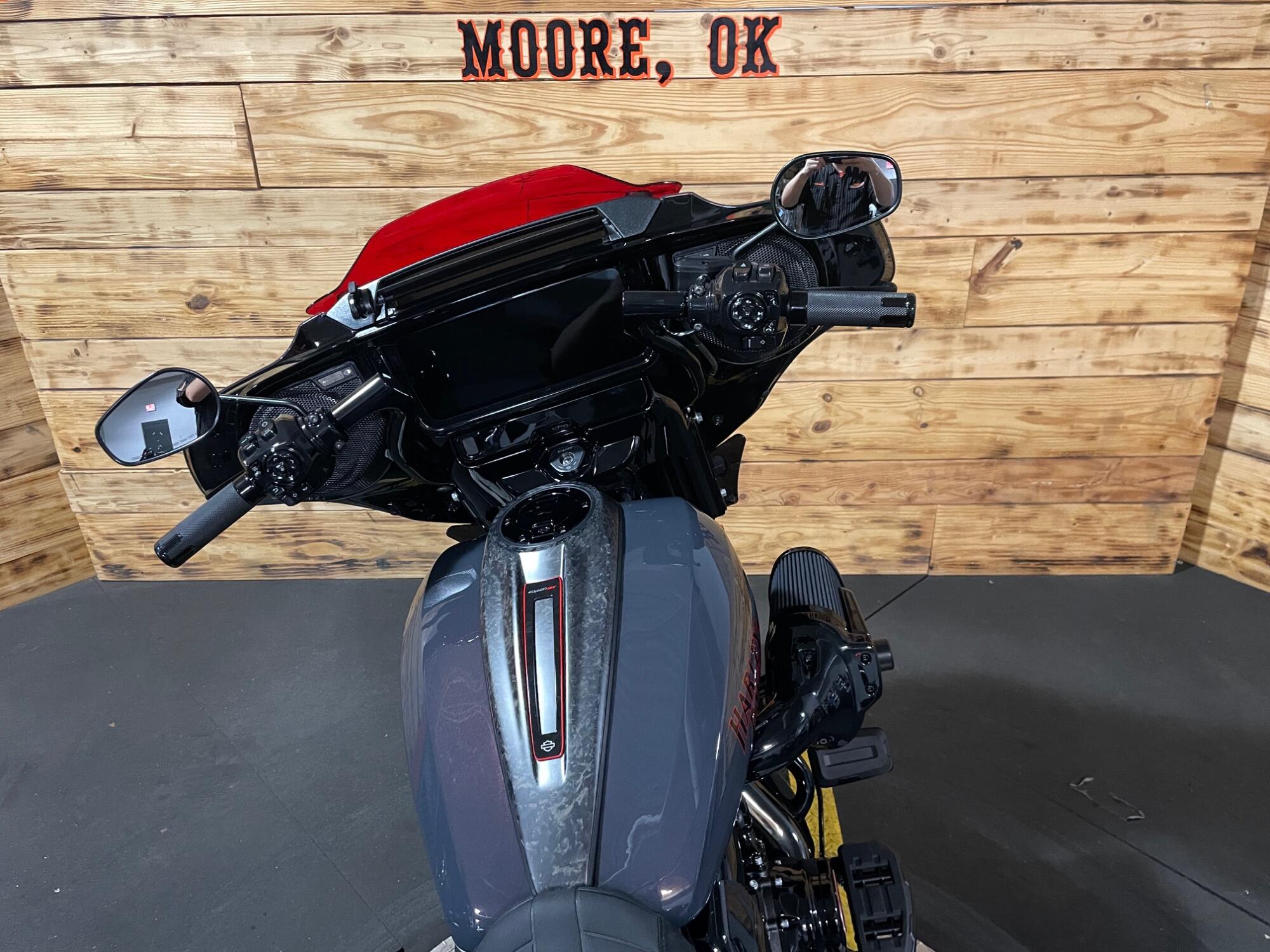 2026 Harley-Davidson® CVO Street Glide ST FLHXSTSE, photo 14