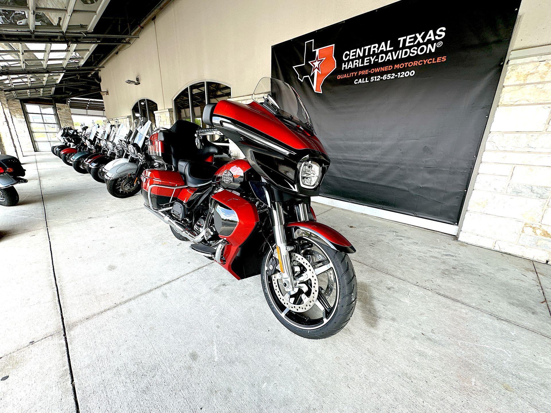2025 Harley-Davidson® Street Glide™ Ultra FLHXU, photo 4
