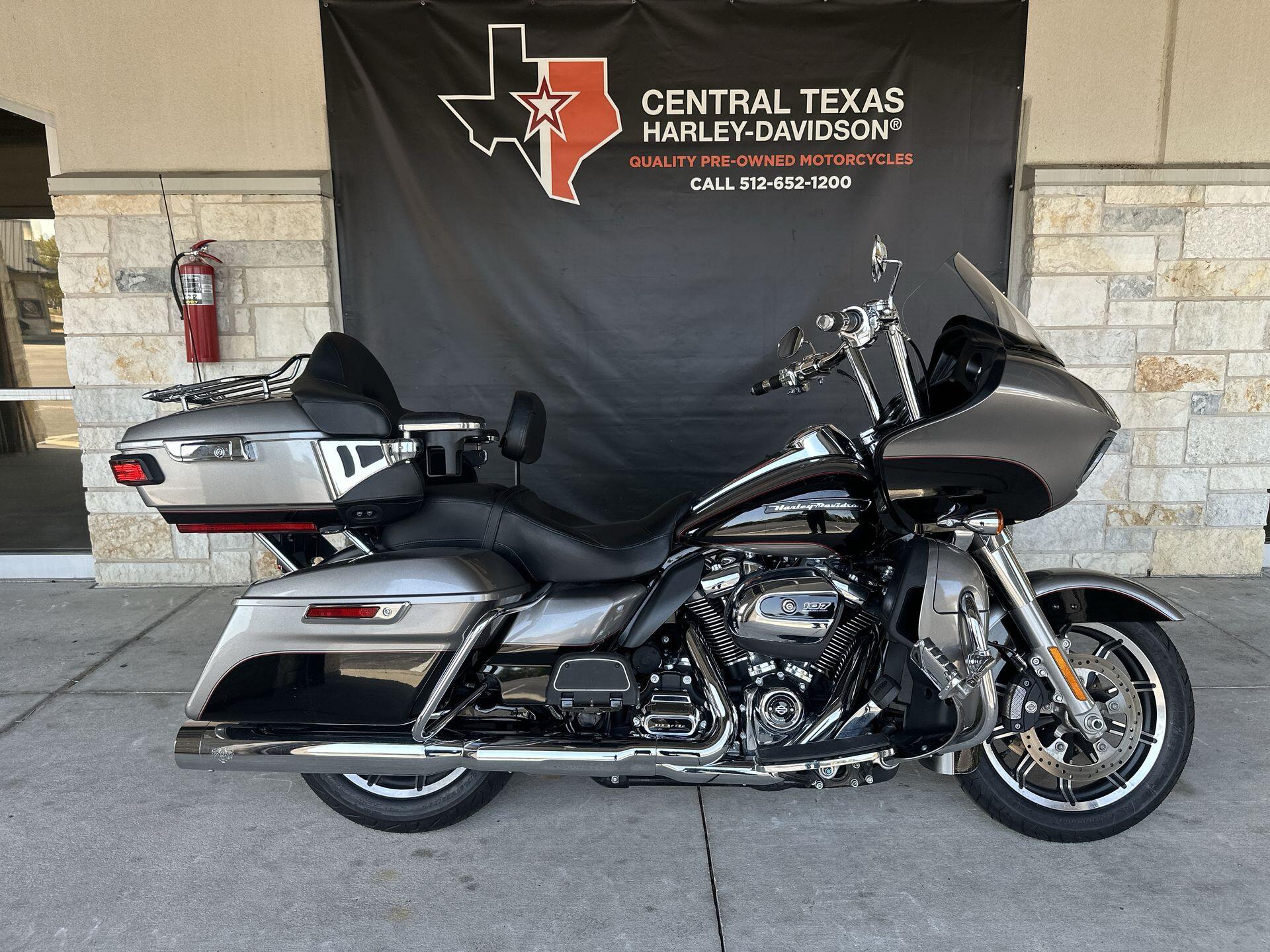 2017 Harley-Davidson® Road Glide® Ultra FLTRU