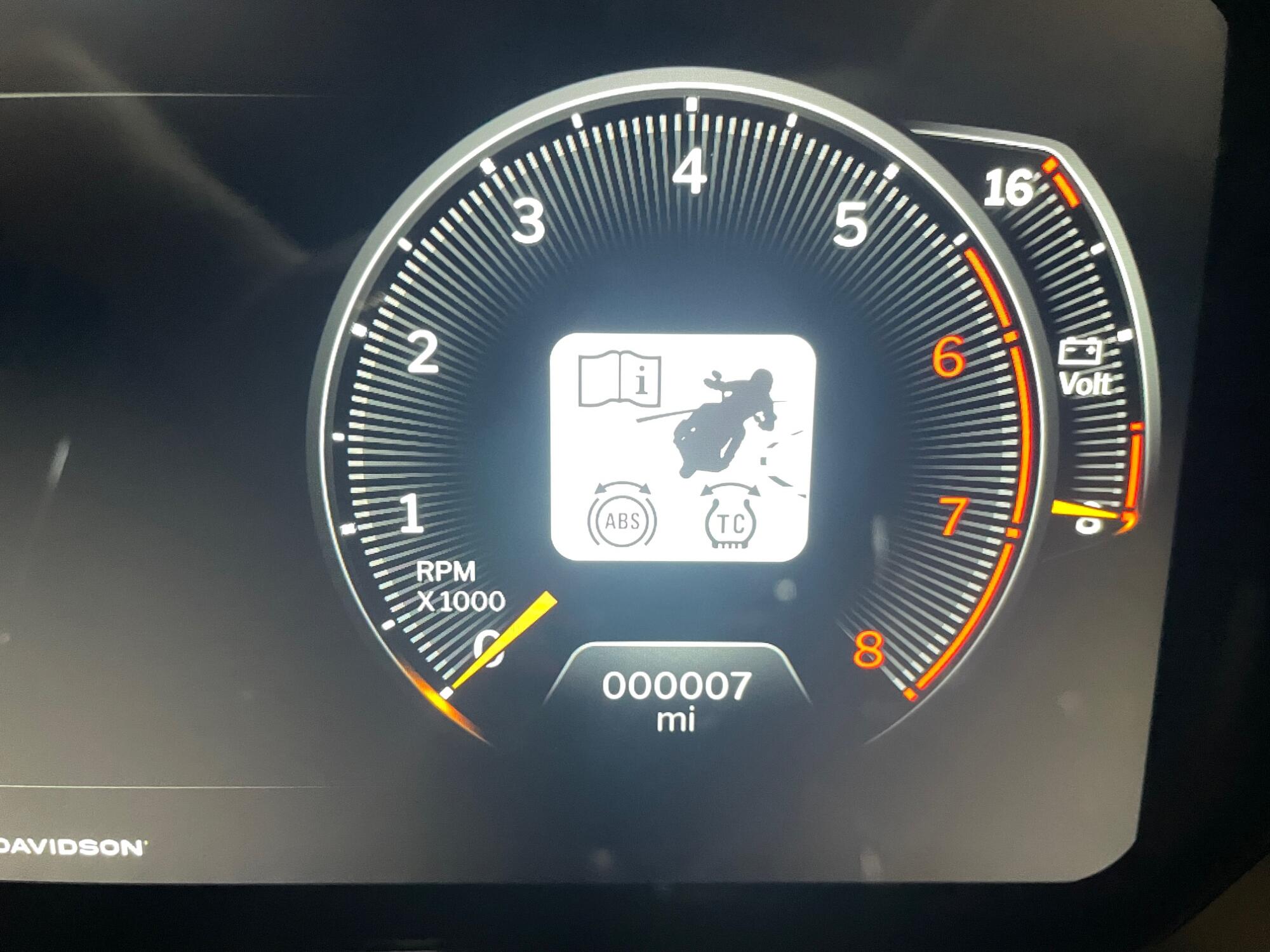 2026 Harley-Davidson® Road Glide® FLTRX, photo 16