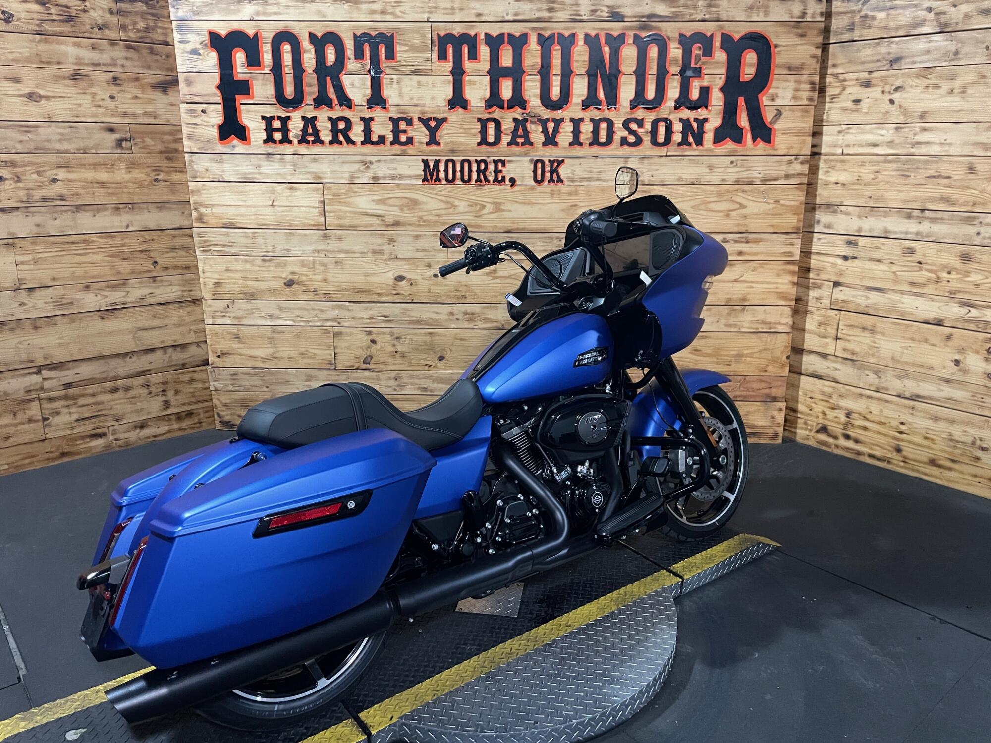 2026 Harley-Davidson® Road Glide® FLTRX, photo 15