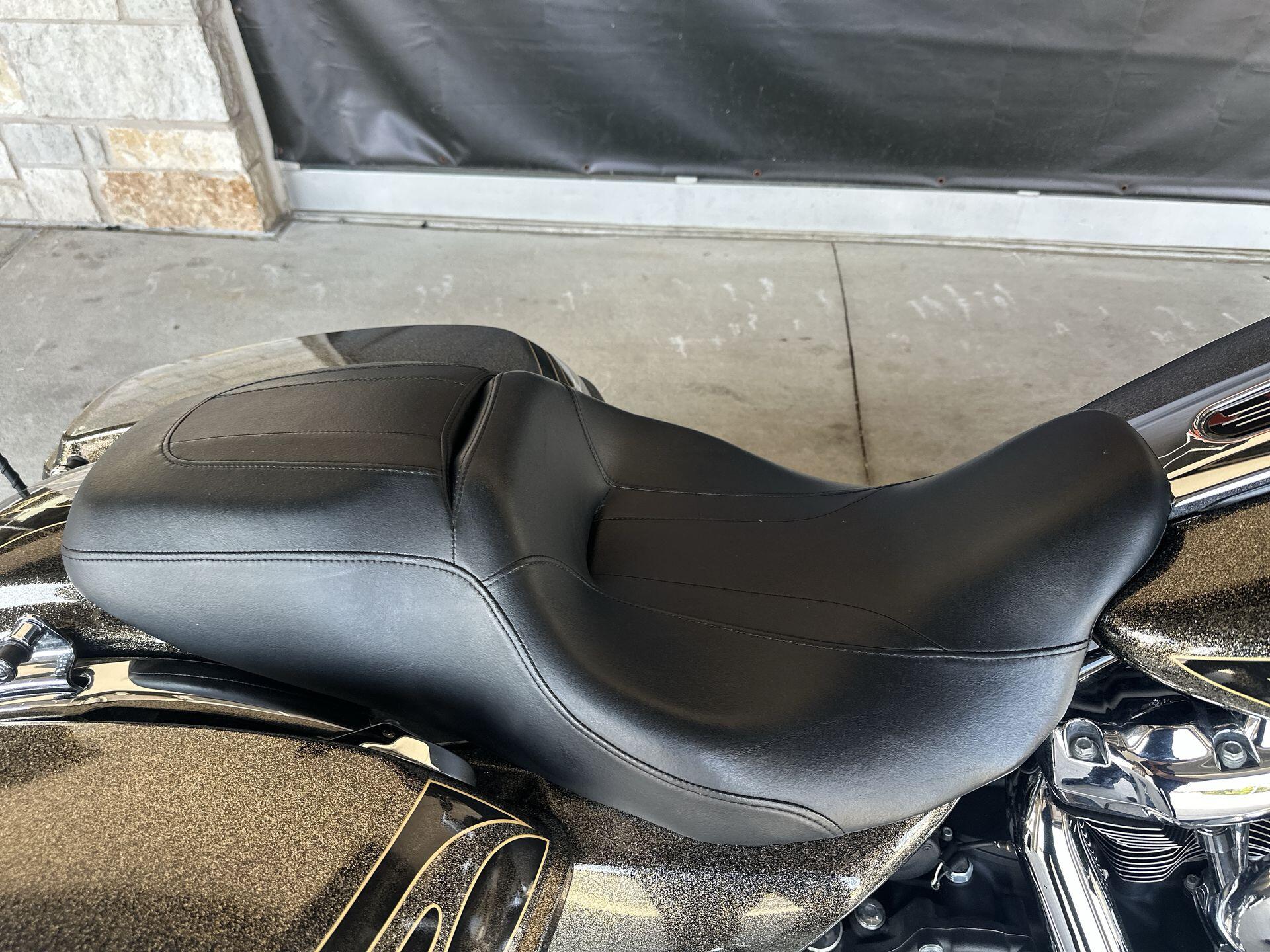 2017 Harley-Davidson® Road Glide® Special FLTRXS, photo 15