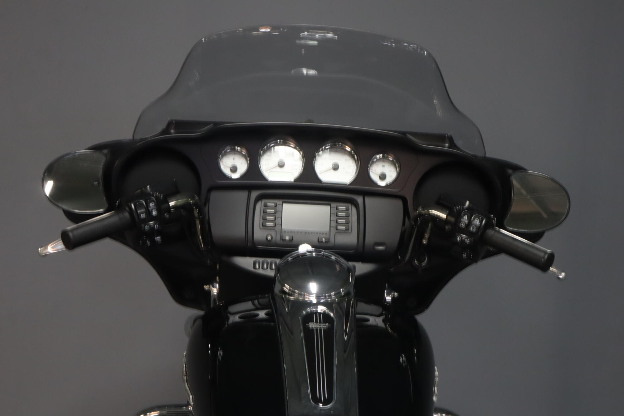 2020 Harley-Davidson® Street Glide® (FLHX), photo 15