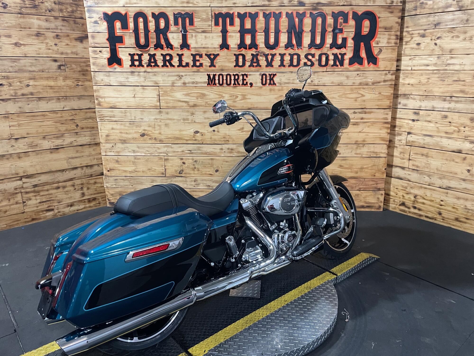2026 Harley-Davidson® Road Glide® FLTRX, photo 15