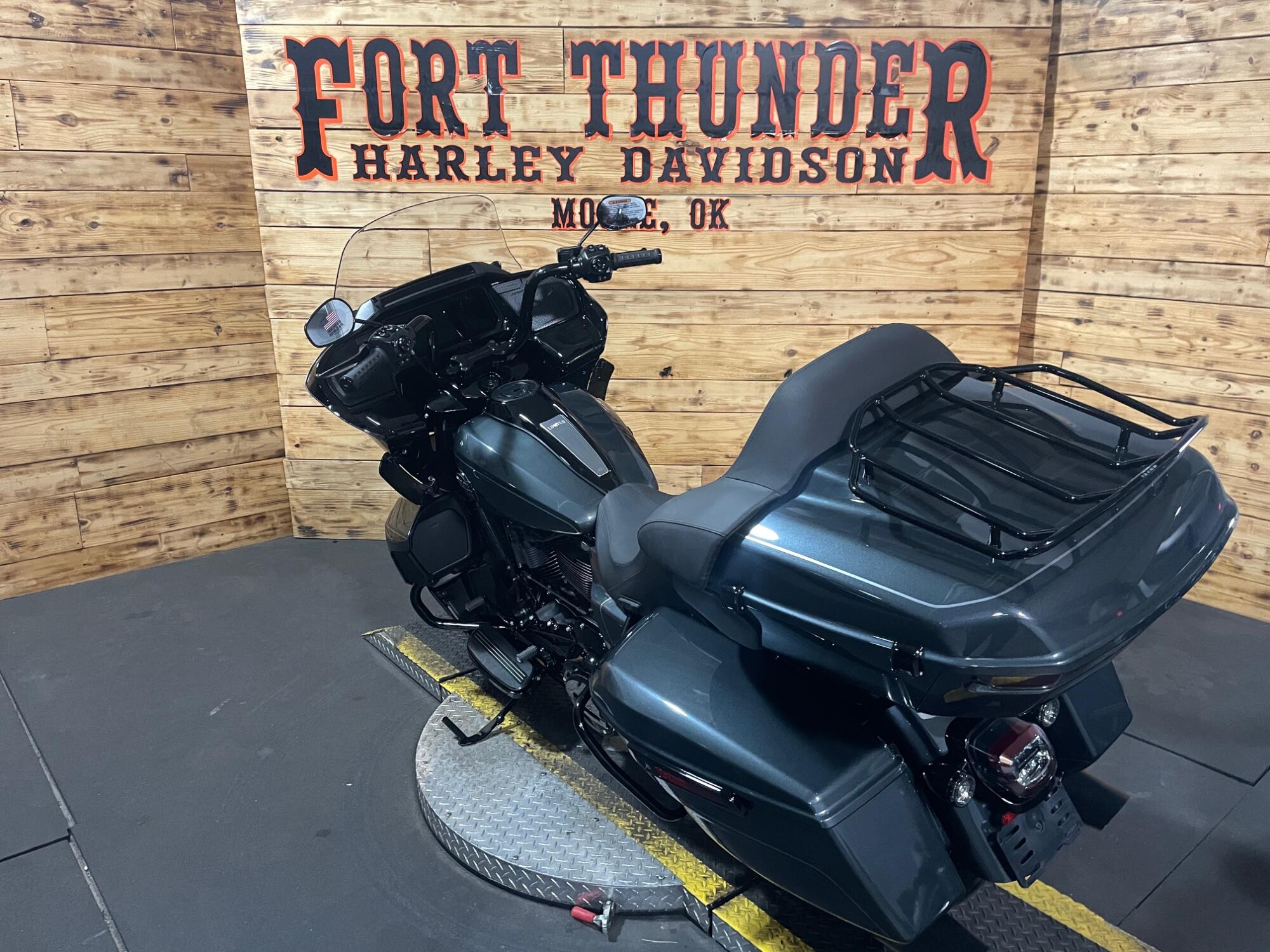 2026 Harley-Davidson® Road Glide Limited FLTRXL, photo 11