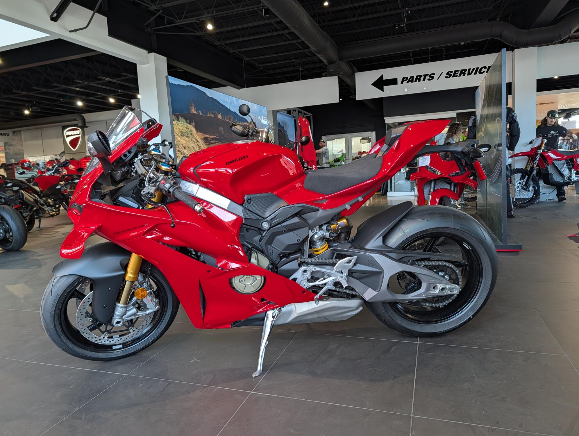 2026 Ducati Panigale V4 S, photo 6